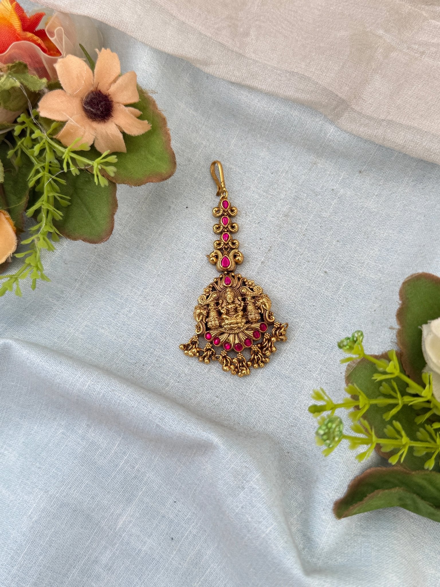 Royal Antique Maang Tikka 533 - Mahilas