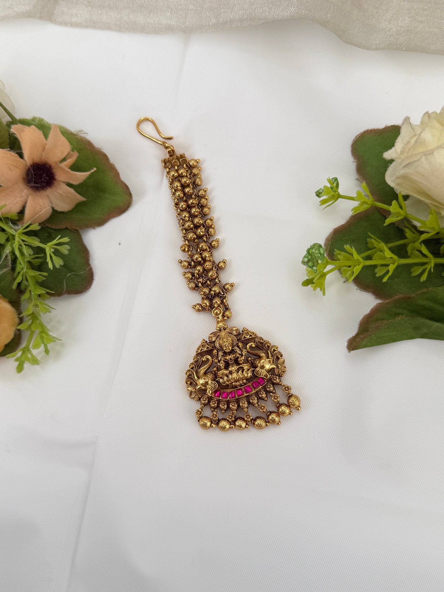 Royal Antique Maang Tikka 569 - Mahilas