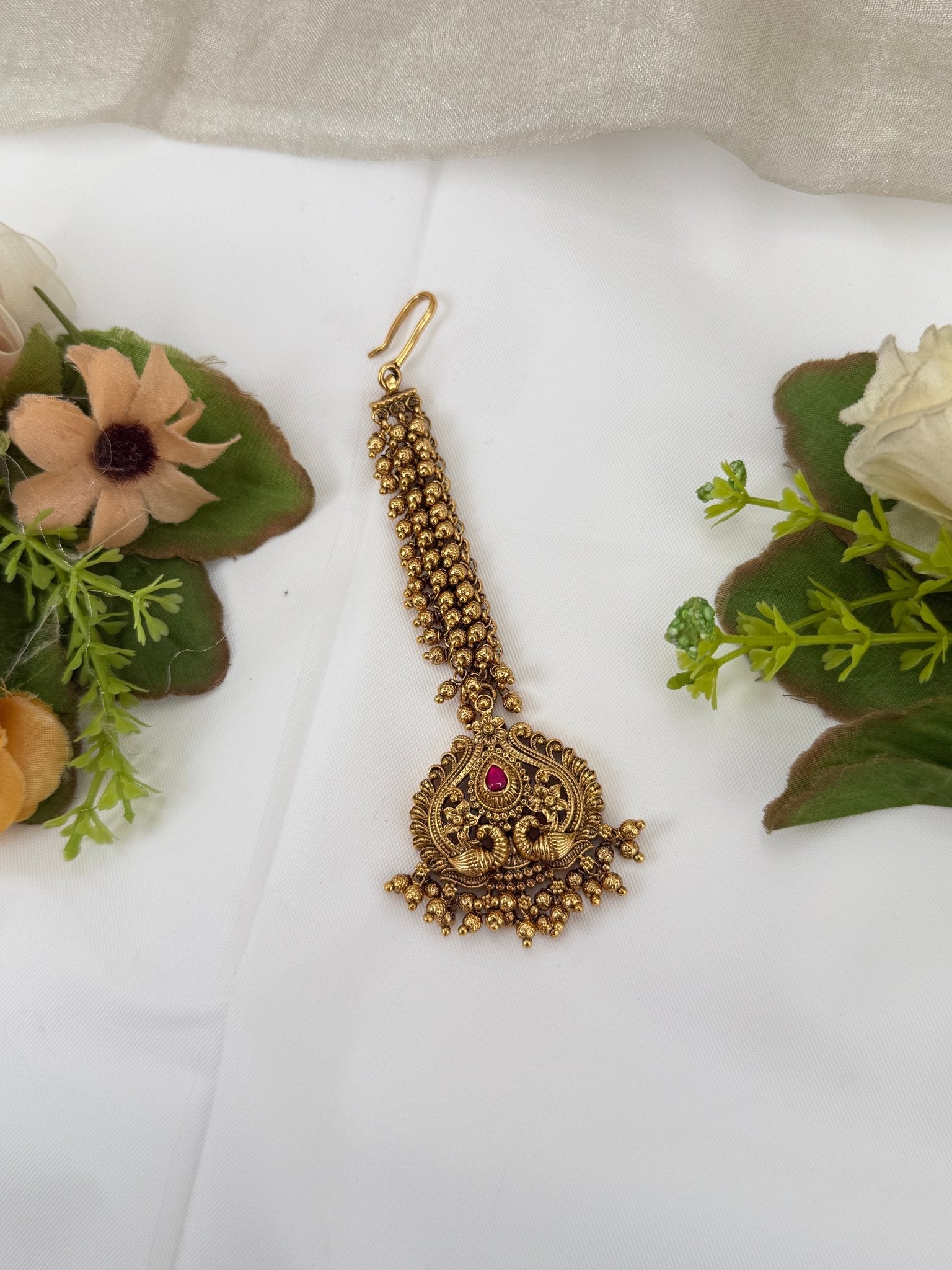Royal Antique Maang Tikka 572 - Mahilas