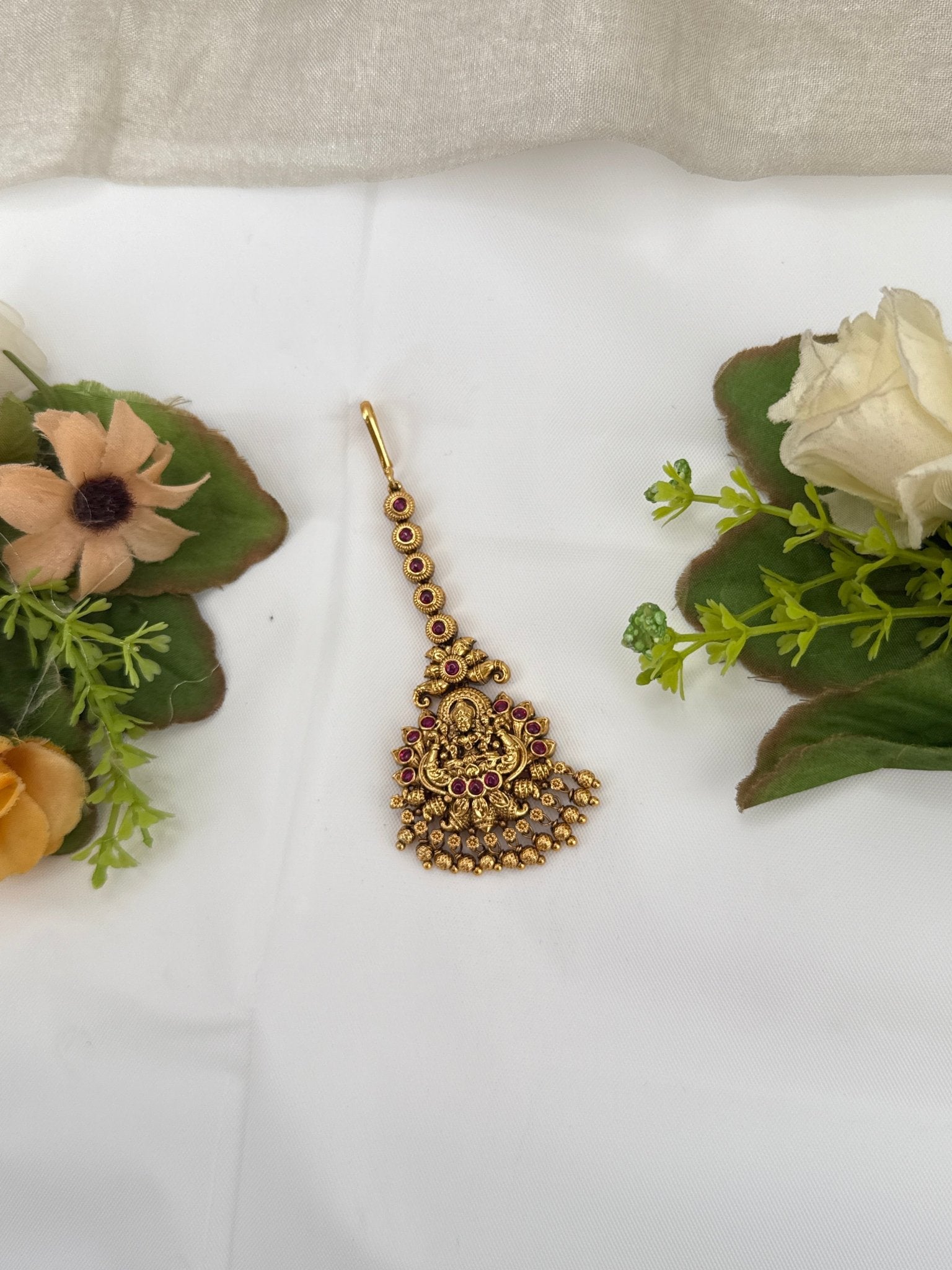 Royal Antique Maang Tikka 580 - Mahilas