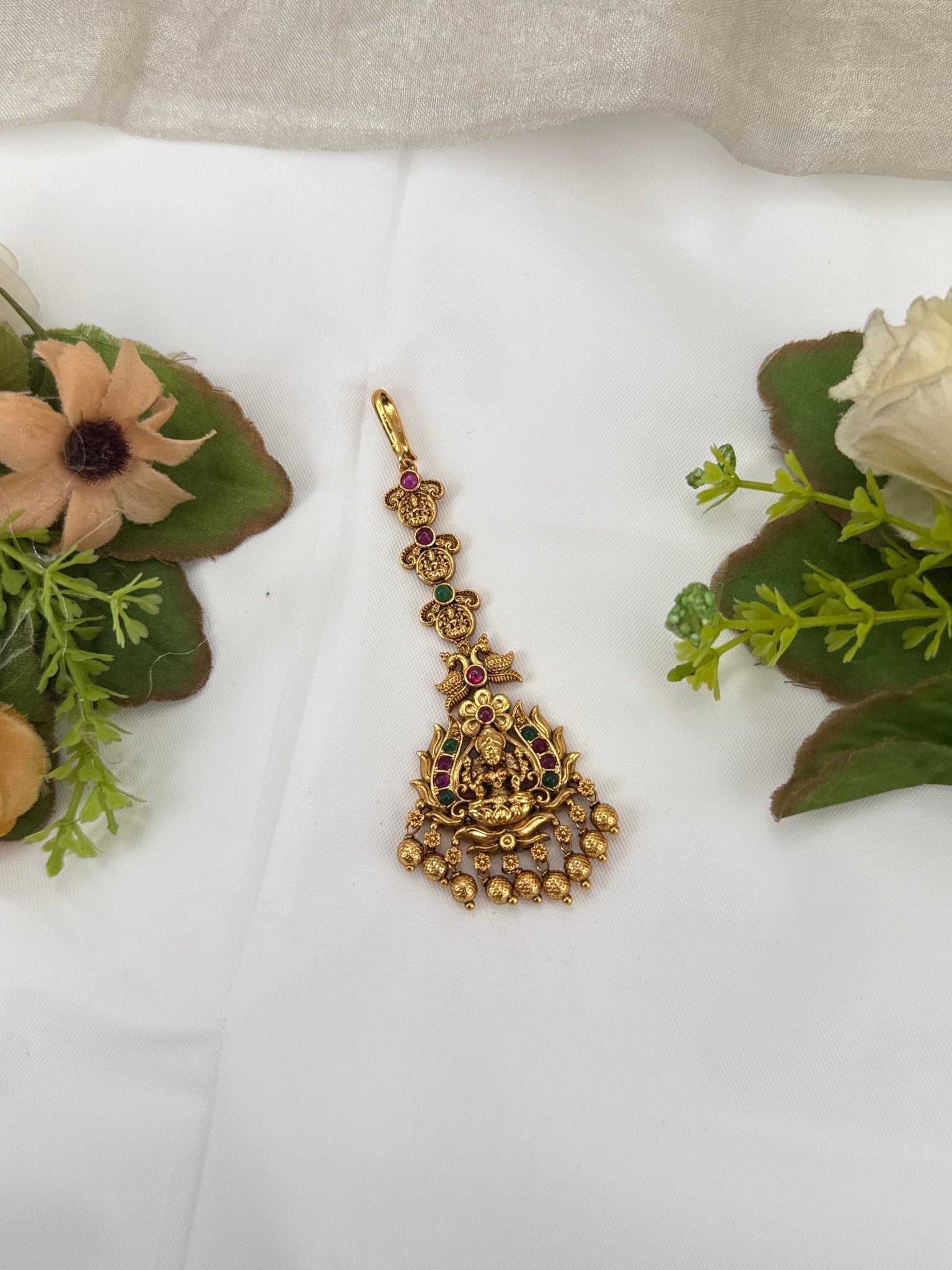 Royal Antique Maang Tikka 581 - Mahilas