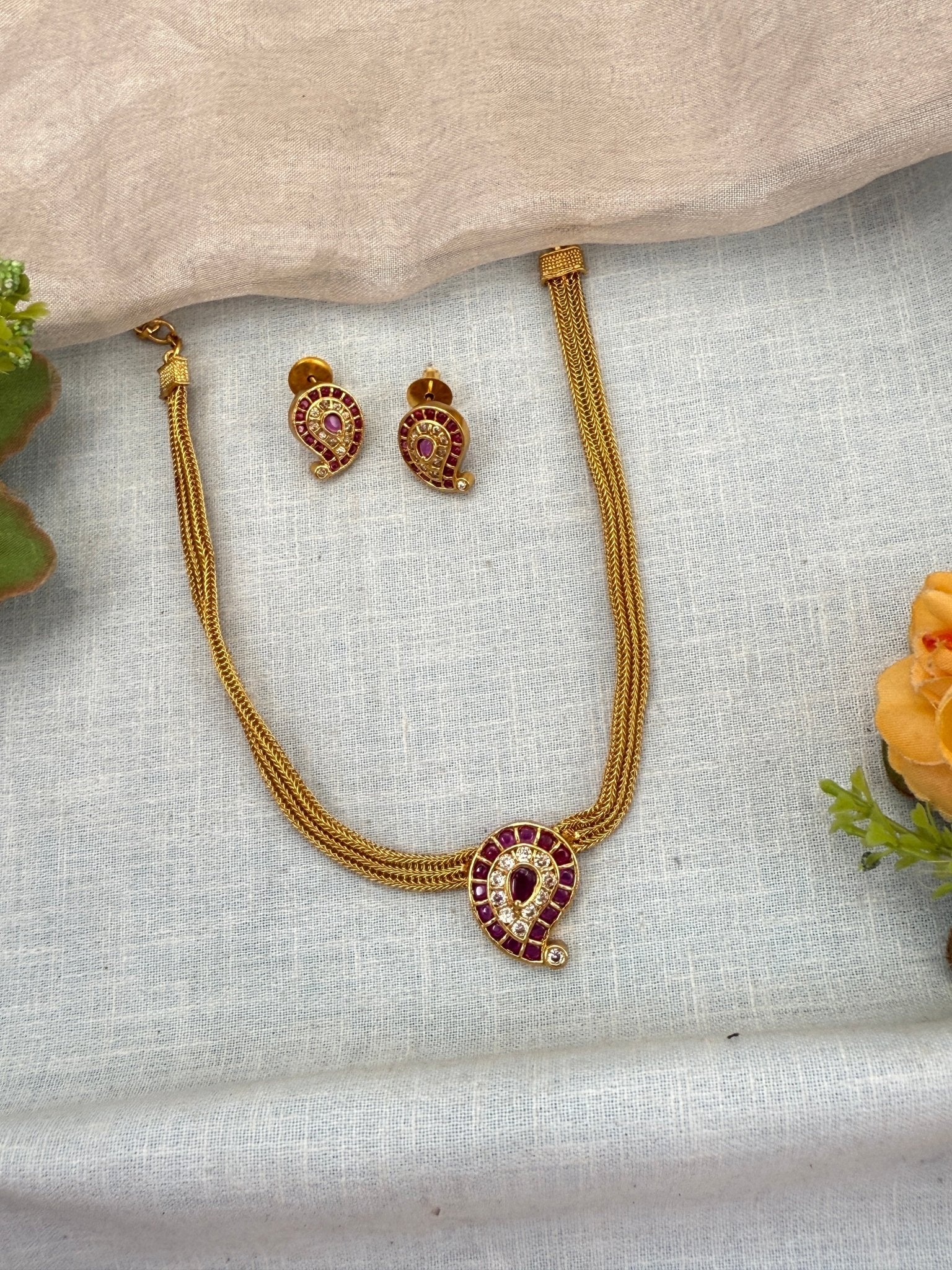 Royal Antique Mango Pendant Short Necklace Set 0695 - Mahilas
