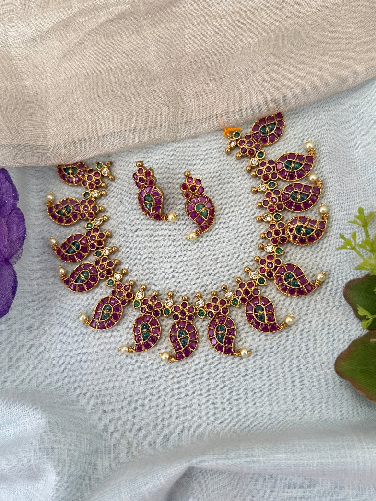 Royal Antique Mango Short Necklace Set 1204 - Mahilas