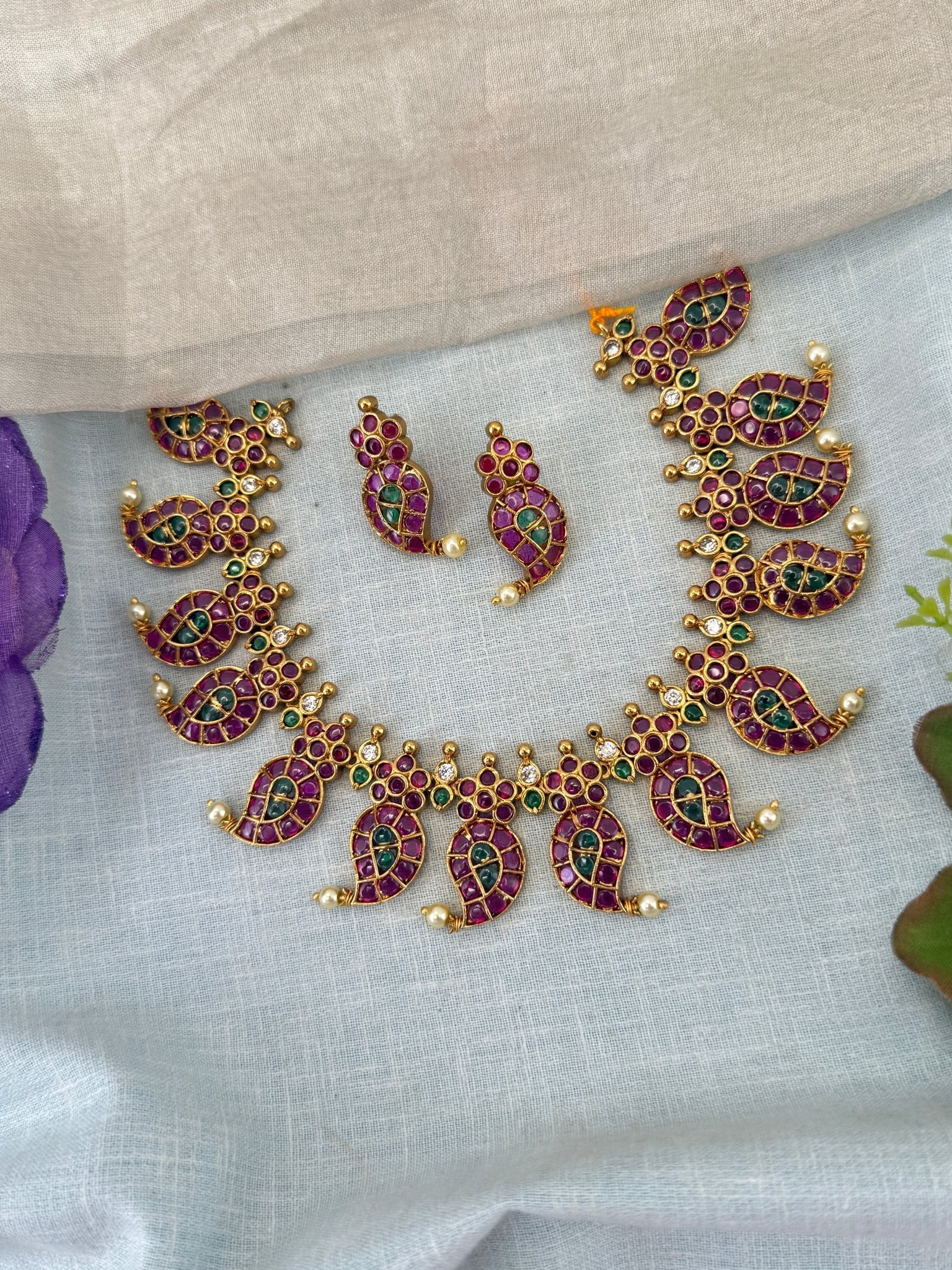 Royal Antique Mango Short Necklace Set 1204 - Mahilas