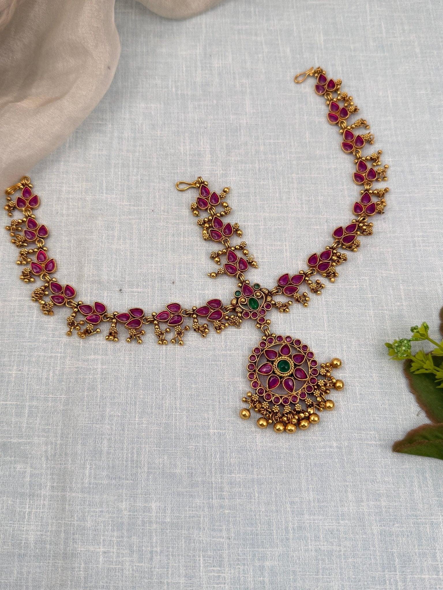 Royal Antique Mathapati Maang Tikka 4358 - Mahilas