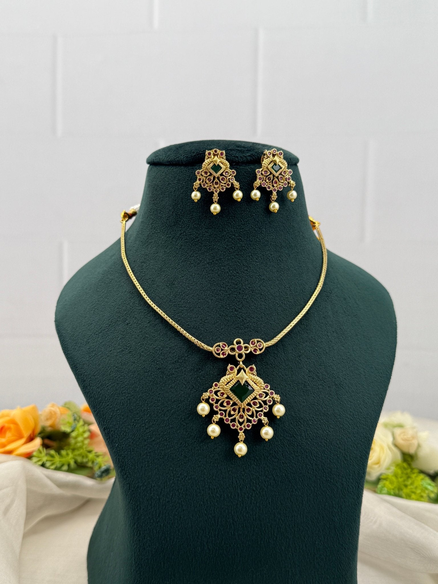 Royal Antique Necklace Set 720 - Mahilas