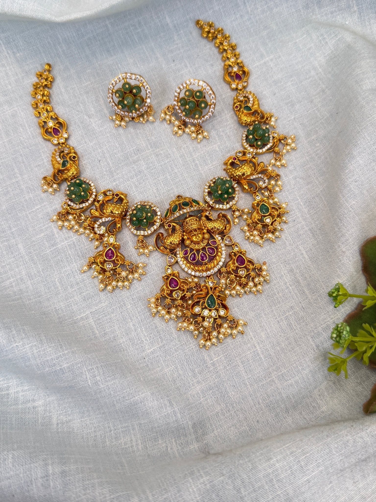 Royal Antique Peacock Lakshmi Short Necklace Set 0326 - Mahilas