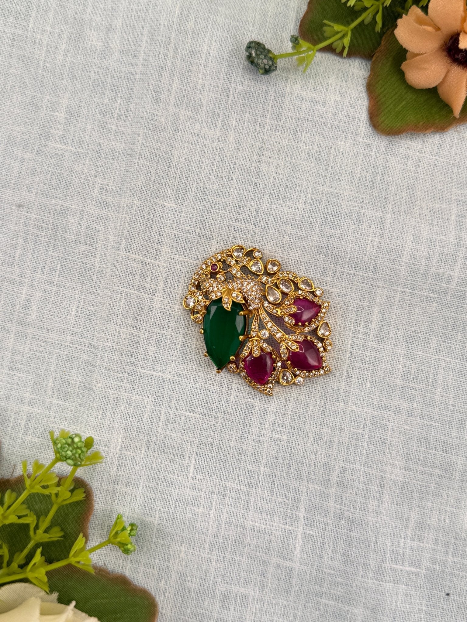 Royal Antique Pendant 131 - Mahilas