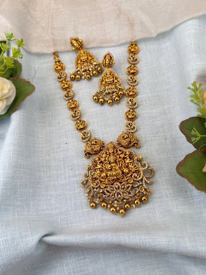 Royal Antique Pendant Short Necklace Set 1135 - Mahilas
