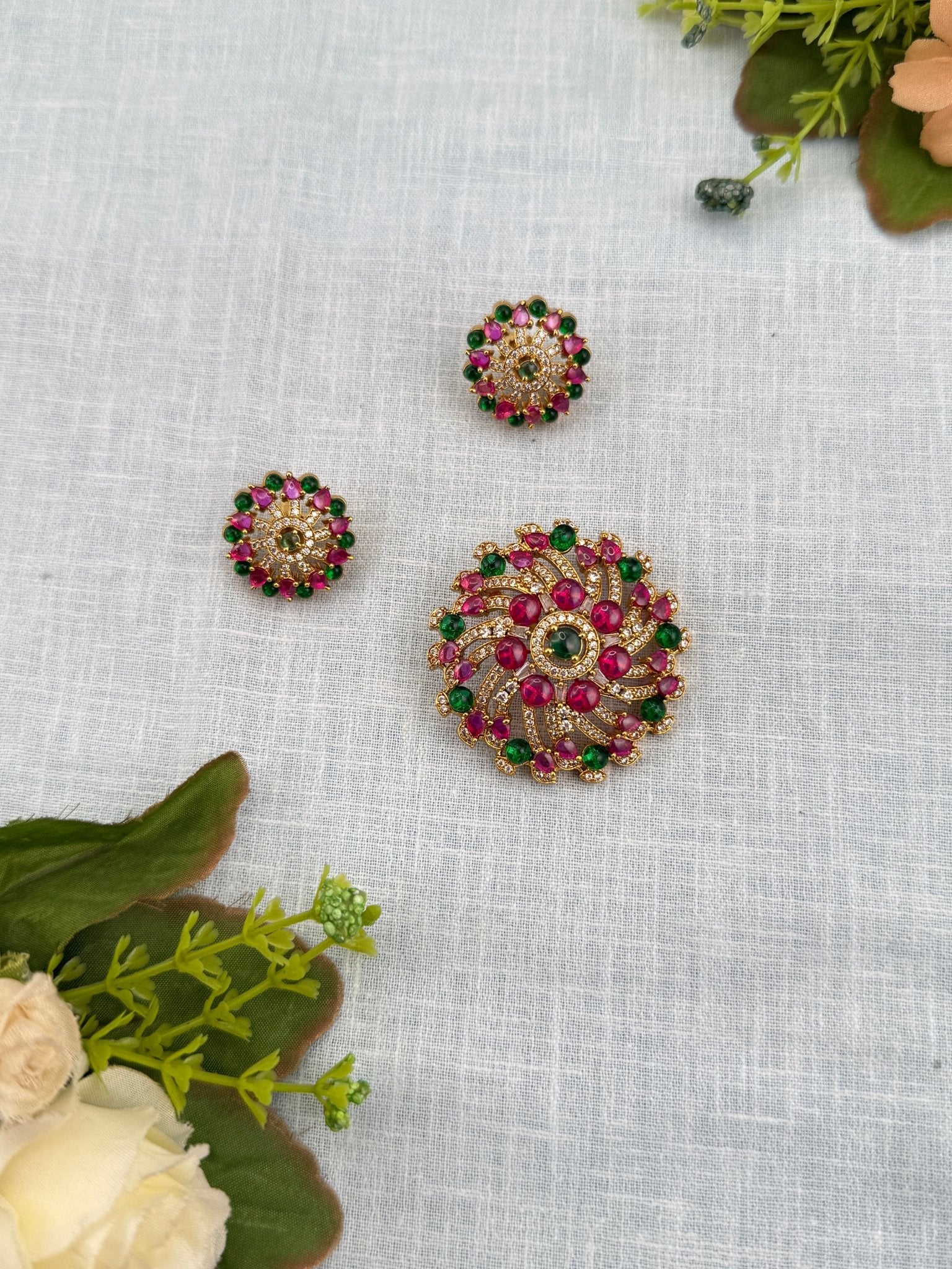 Royal Antique Pendant With Earrings 116 - Mahilas