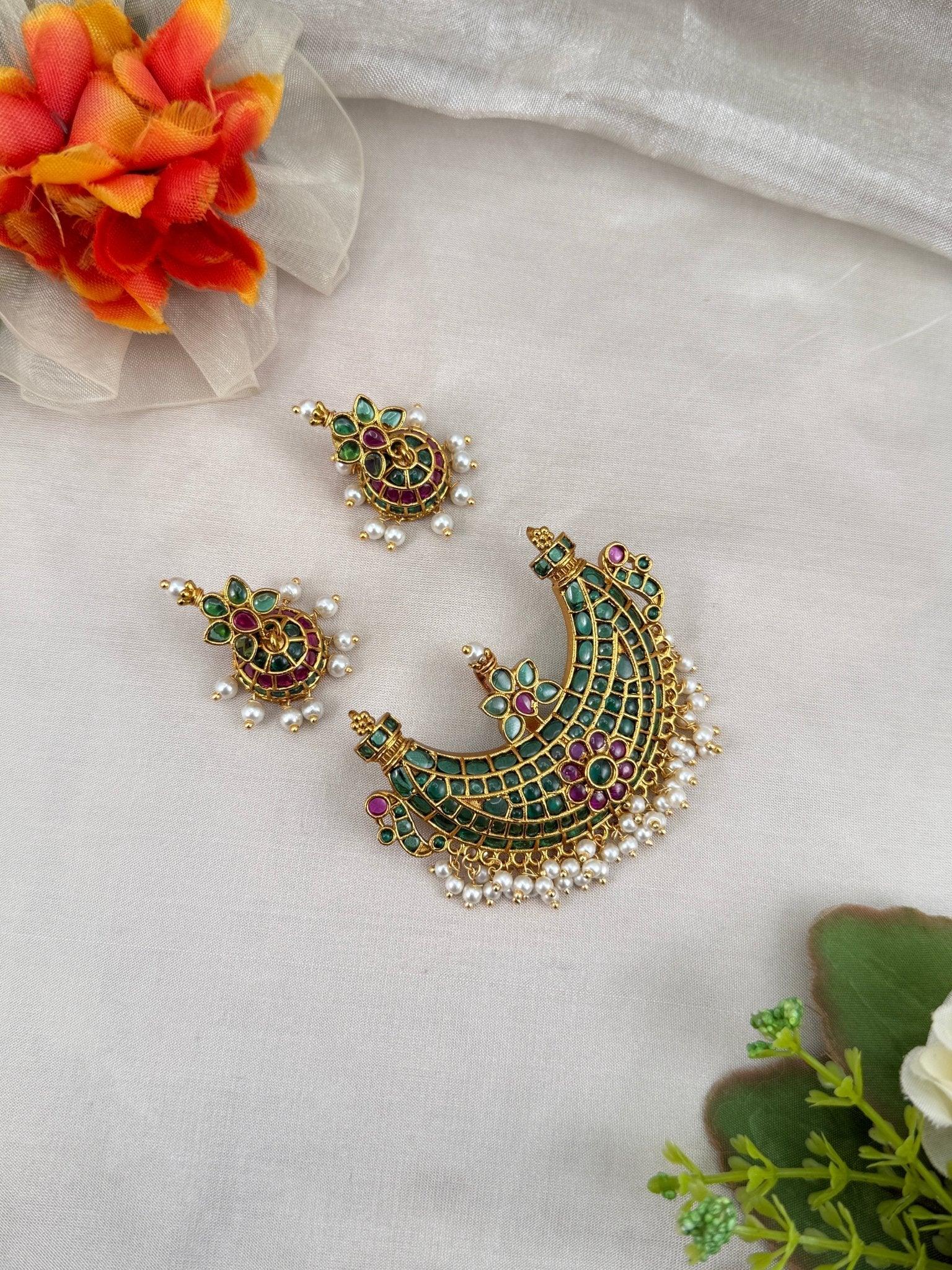 Royal Antique Pendant With Earrings 134 - Mahilas