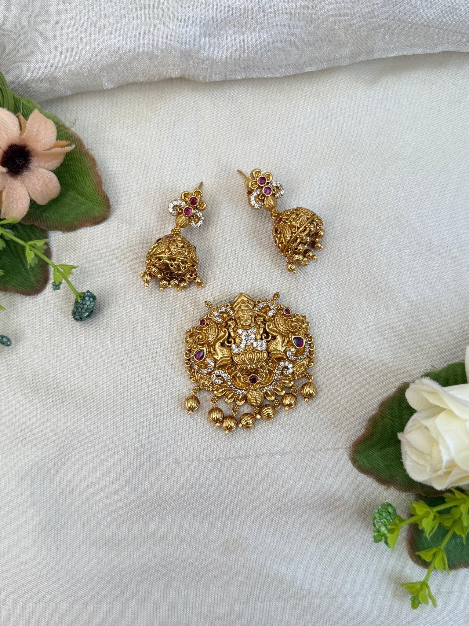 Royal Antique Pendant With Earrings 181 - Mahilas