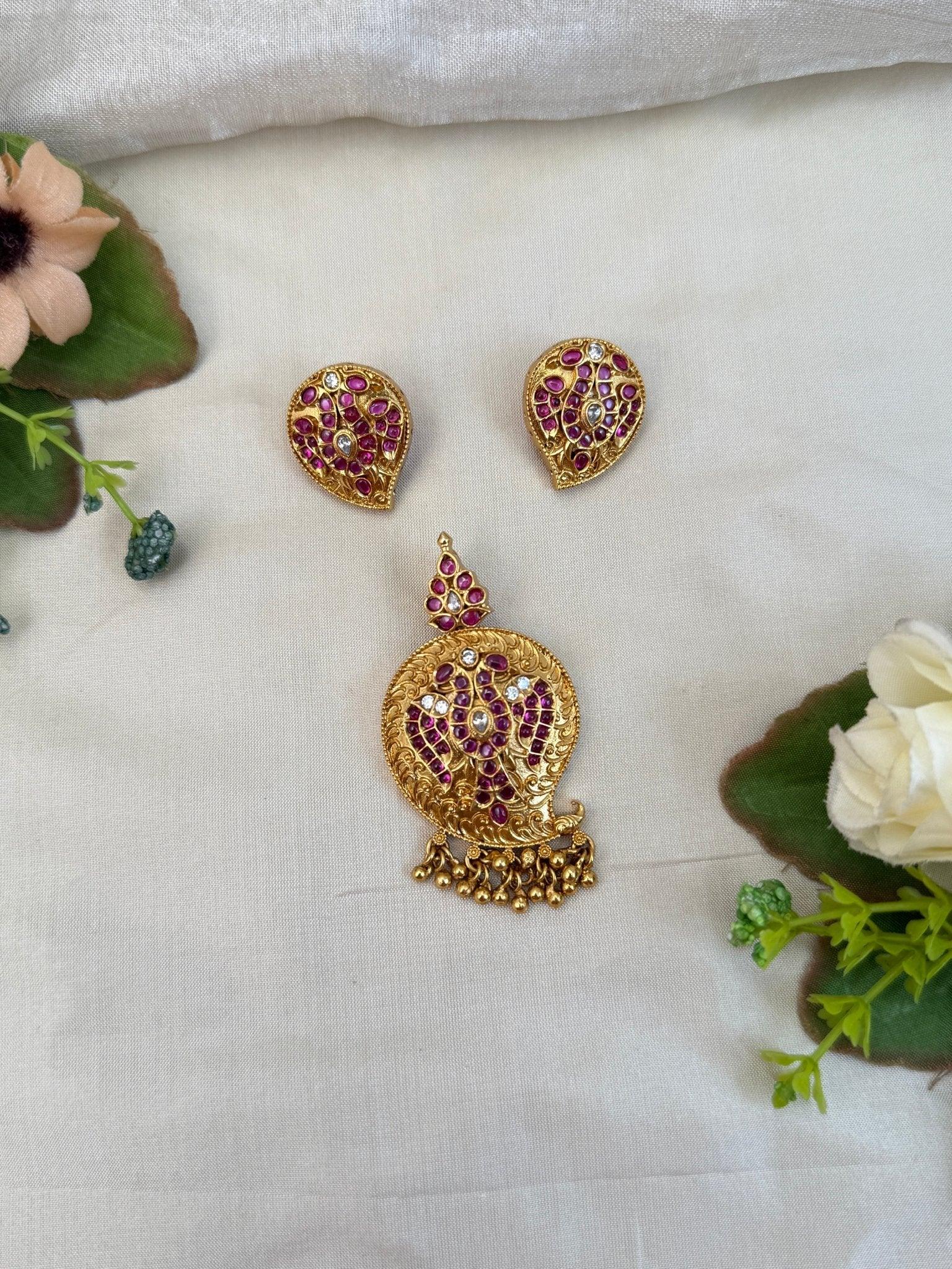 Royal Antique Pendant With Earrings 186 - Mahilas