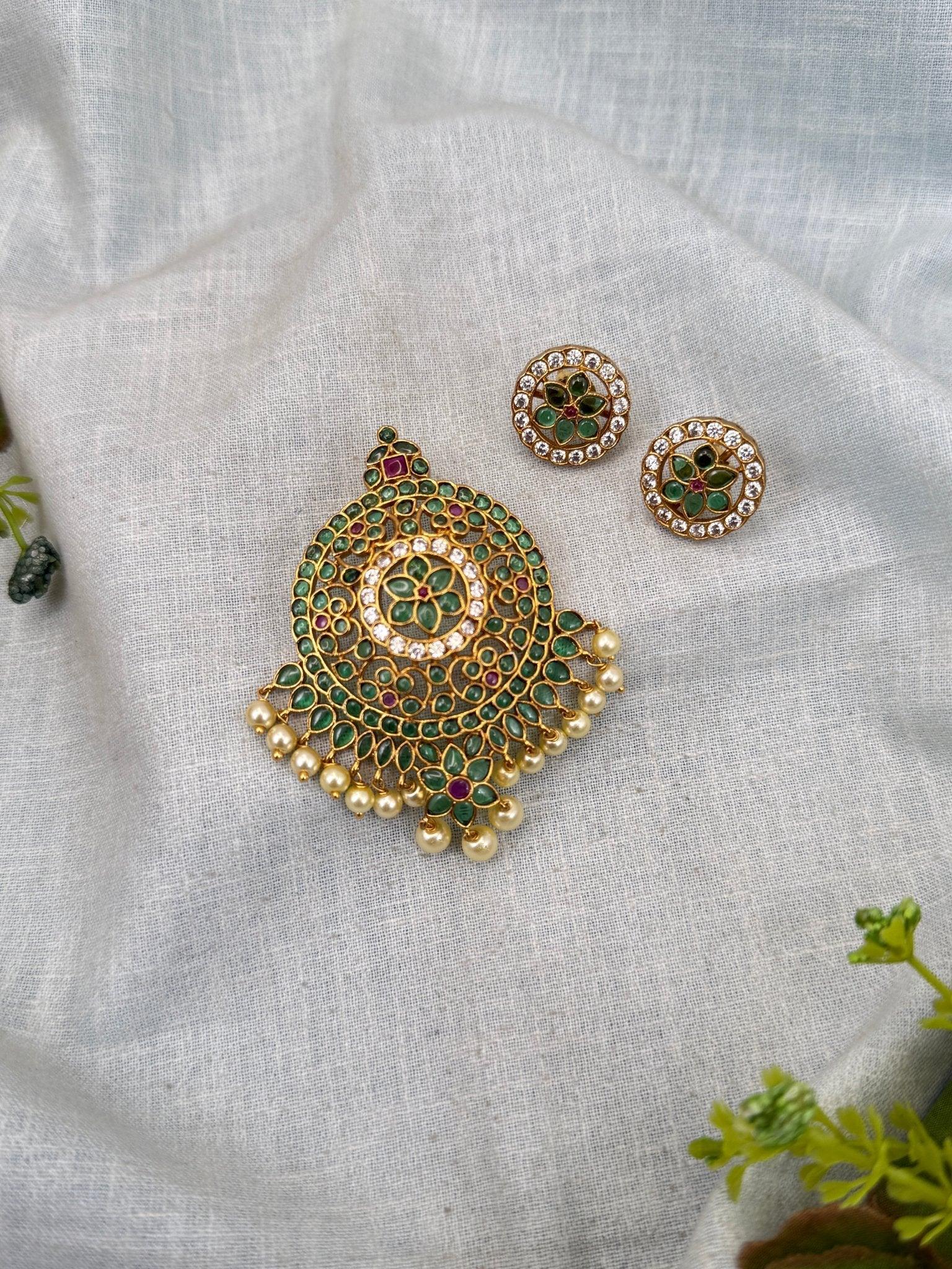 Royal Antique Pendant With Earrings 225 - Mahilas