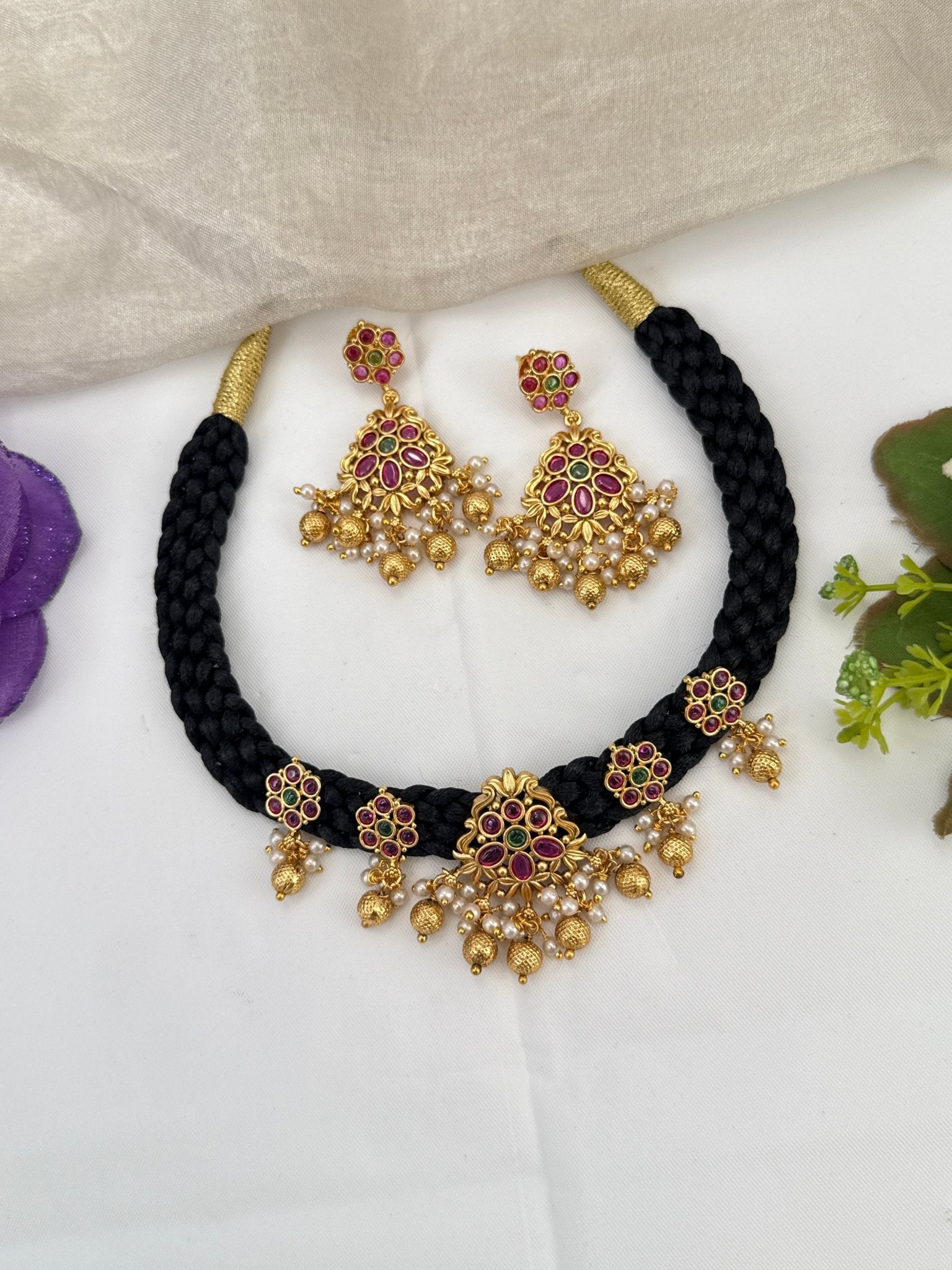 Royal Antique Rope Short Necklace Set 1037 - Mahilas