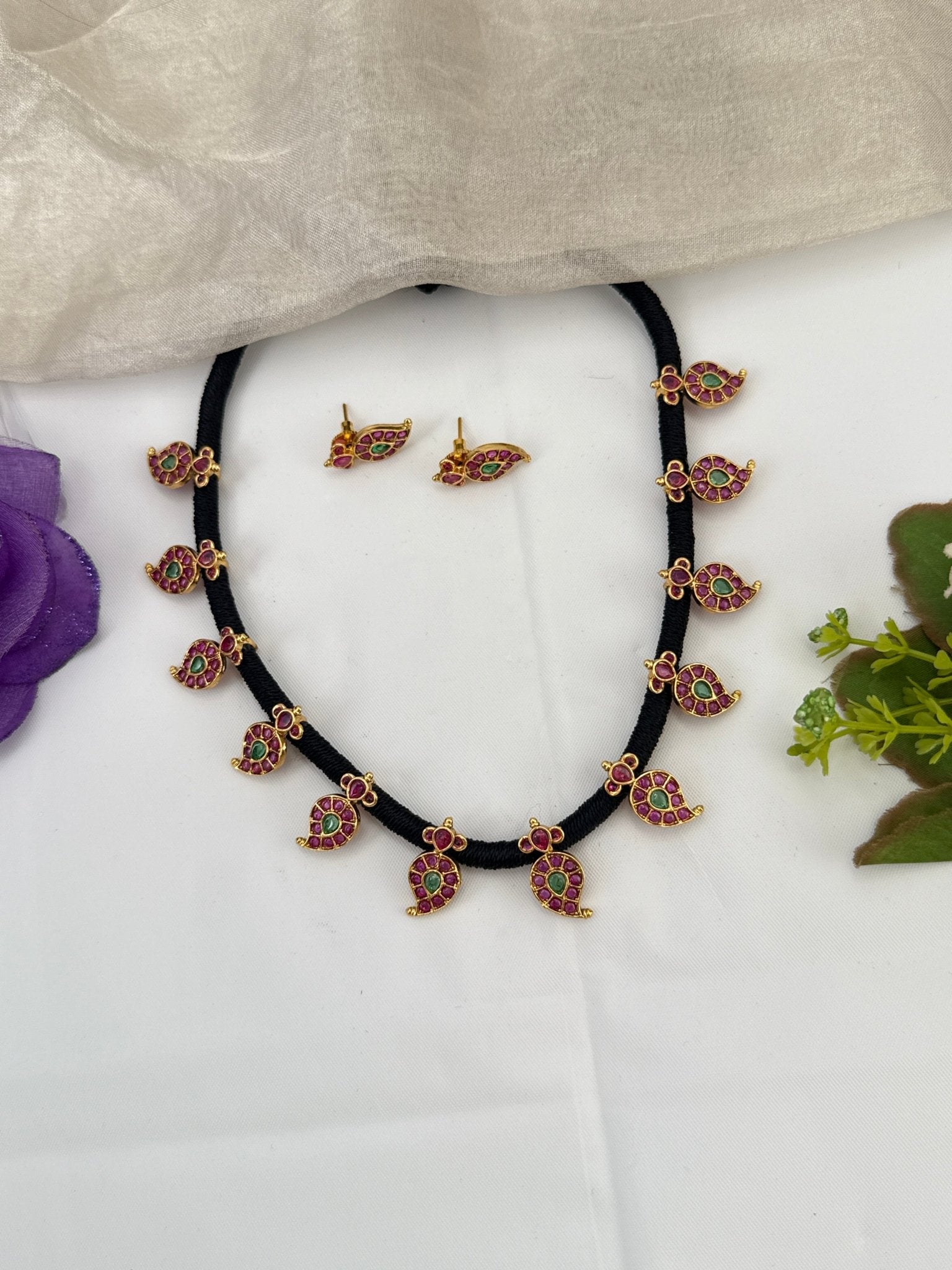 Royal Antique Rope Short Necklace Set 1039 - Mahilas