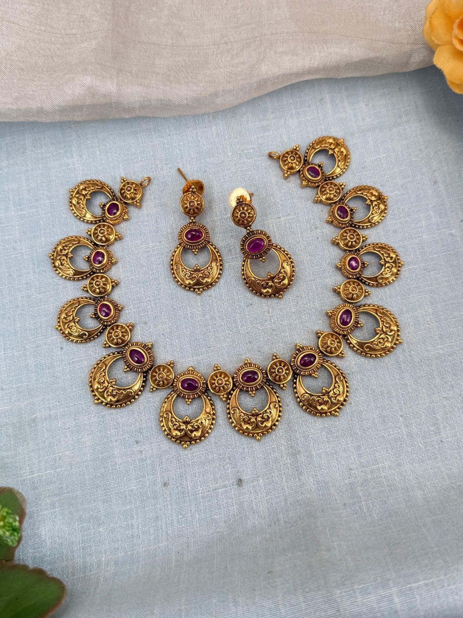 Royal Antique Ruby Stone Short Necklace Set 0126 - Mahilas