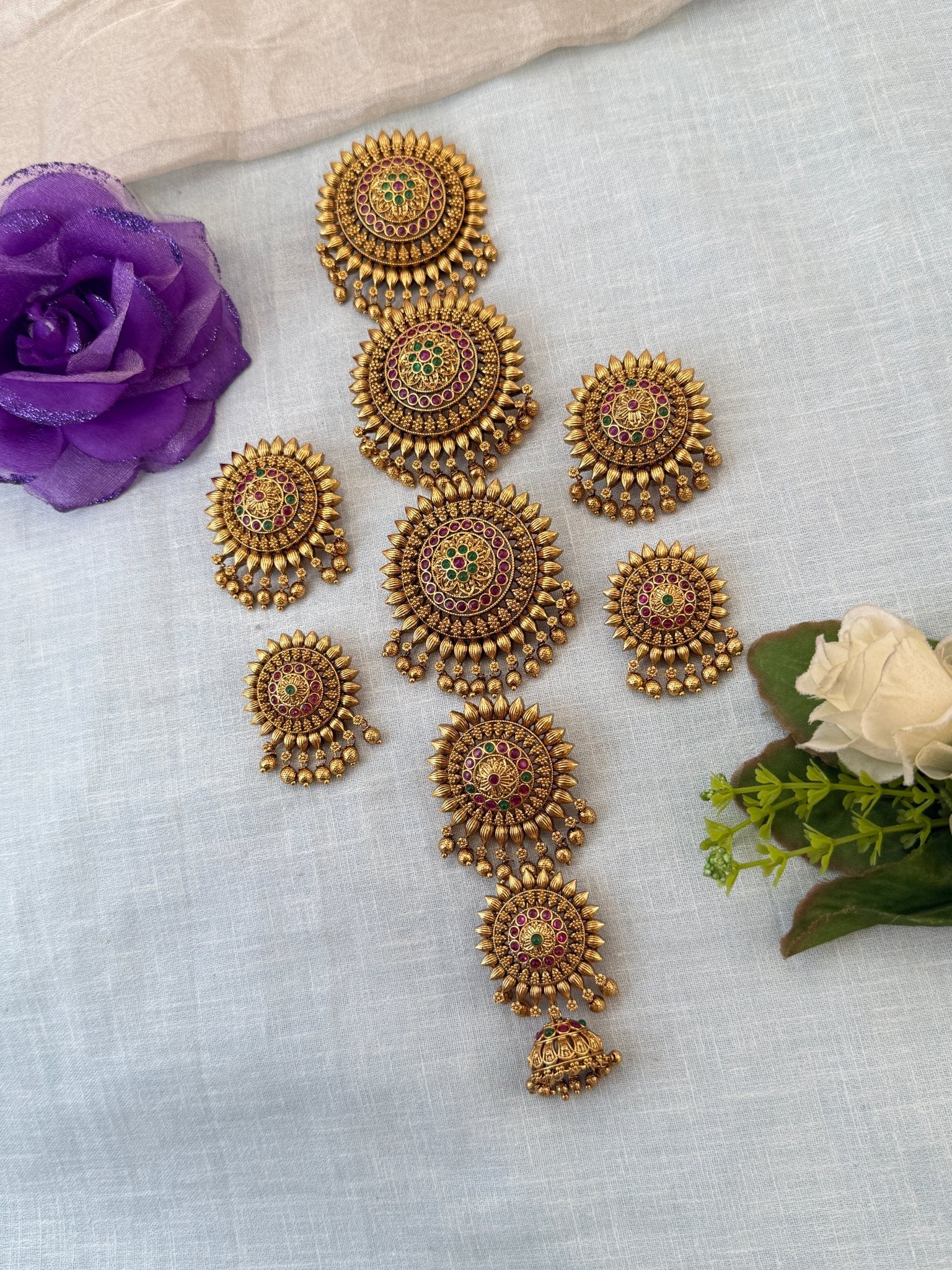 Royal Antique Set of 9 Jadebille 3153 - Mahilas