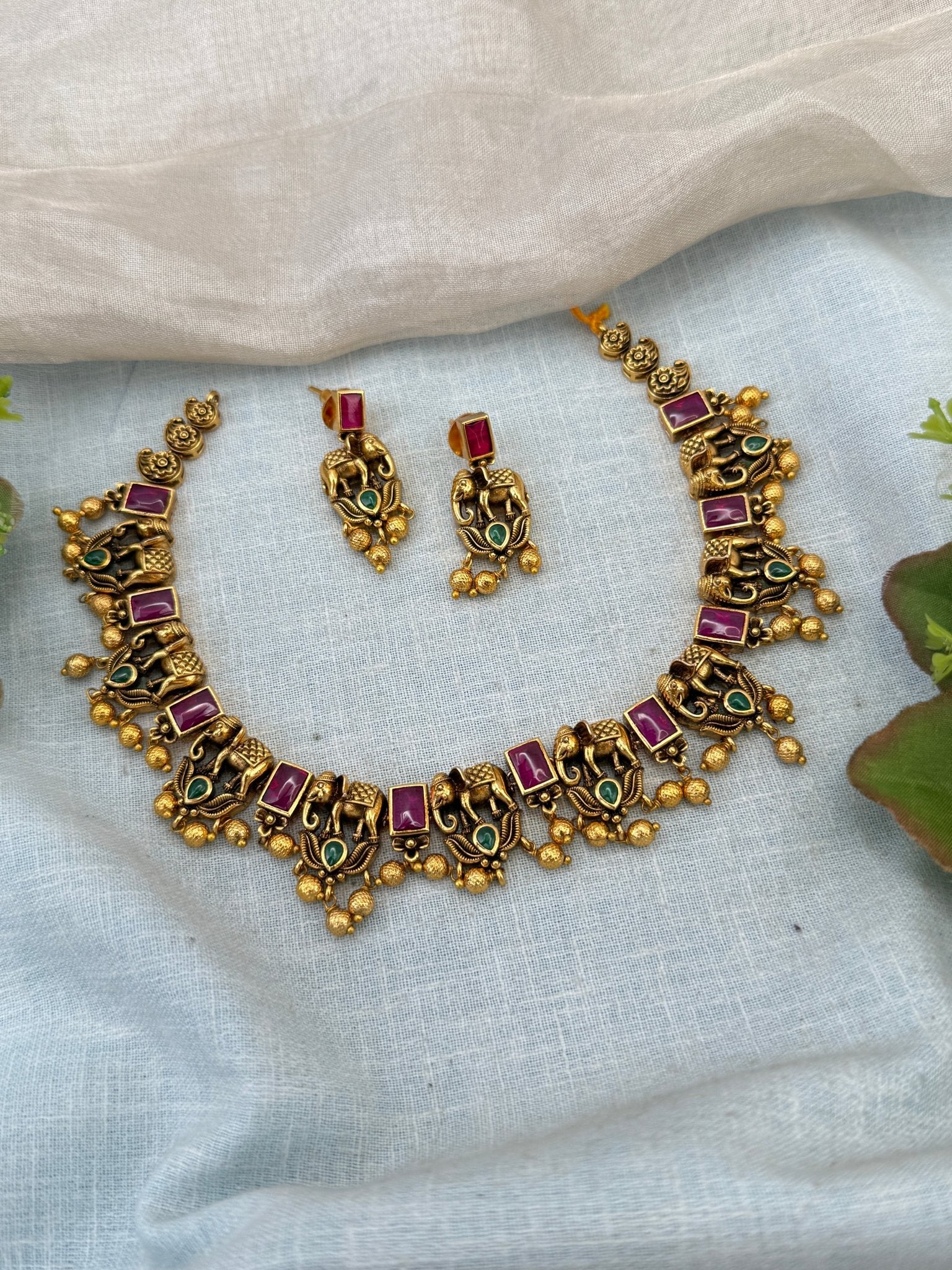 Royal Antique Short Elephant Necklace Set 1167 - Mahilas