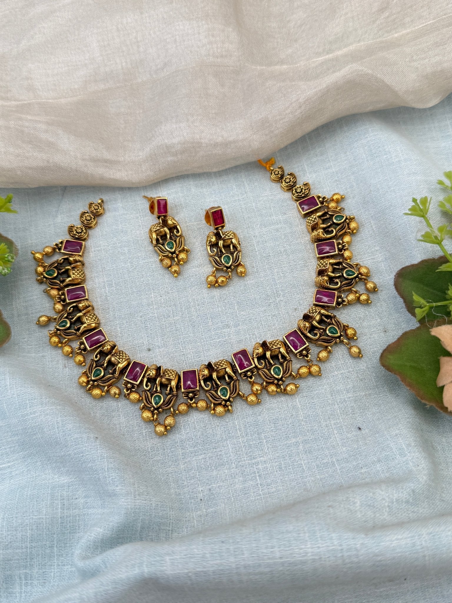 Royal Antique Short Elephant Necklace Set 1167 - Mahilas