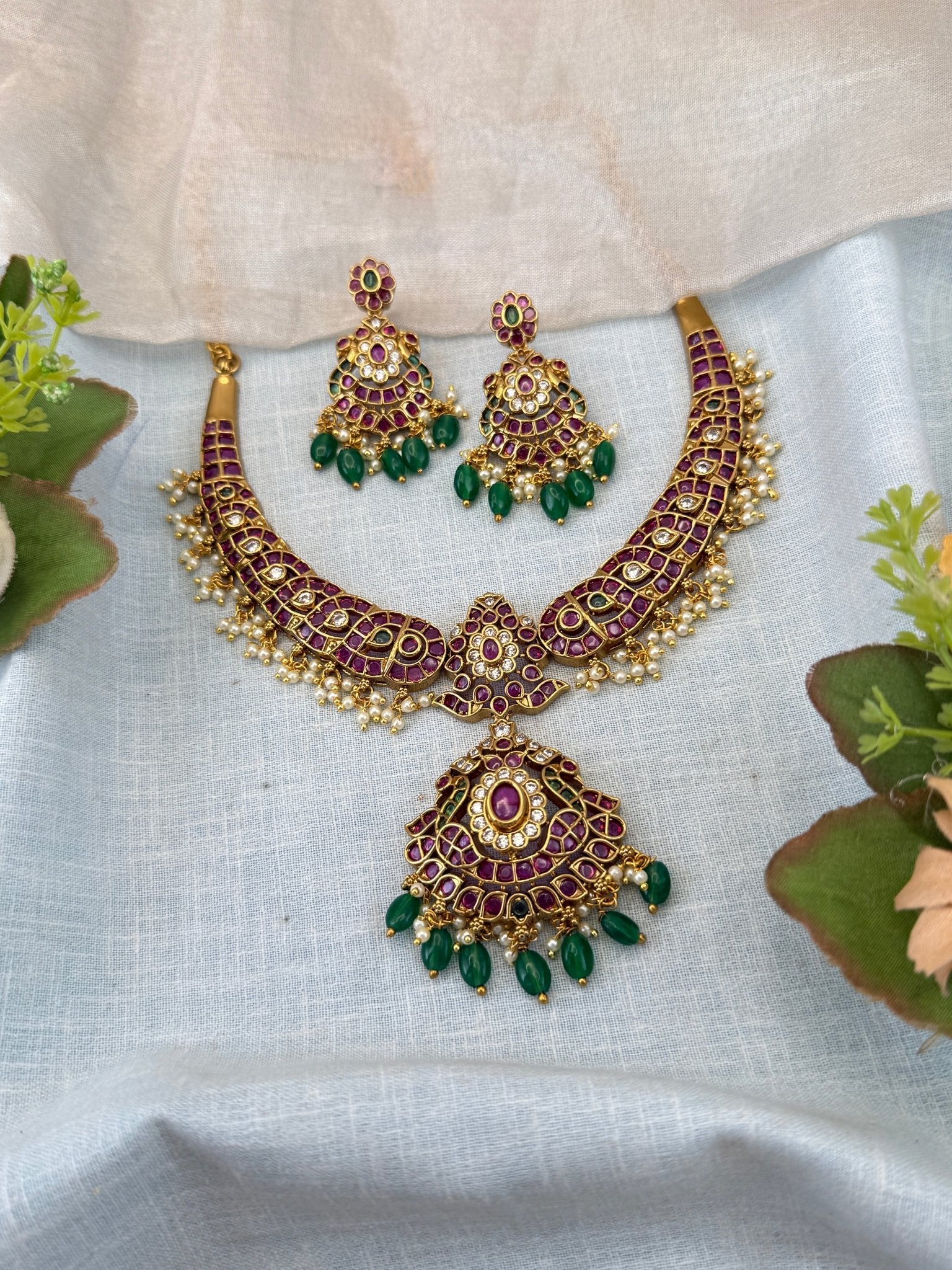 Royal Antique Short Kant Necklace Set 1134 - Mahilas