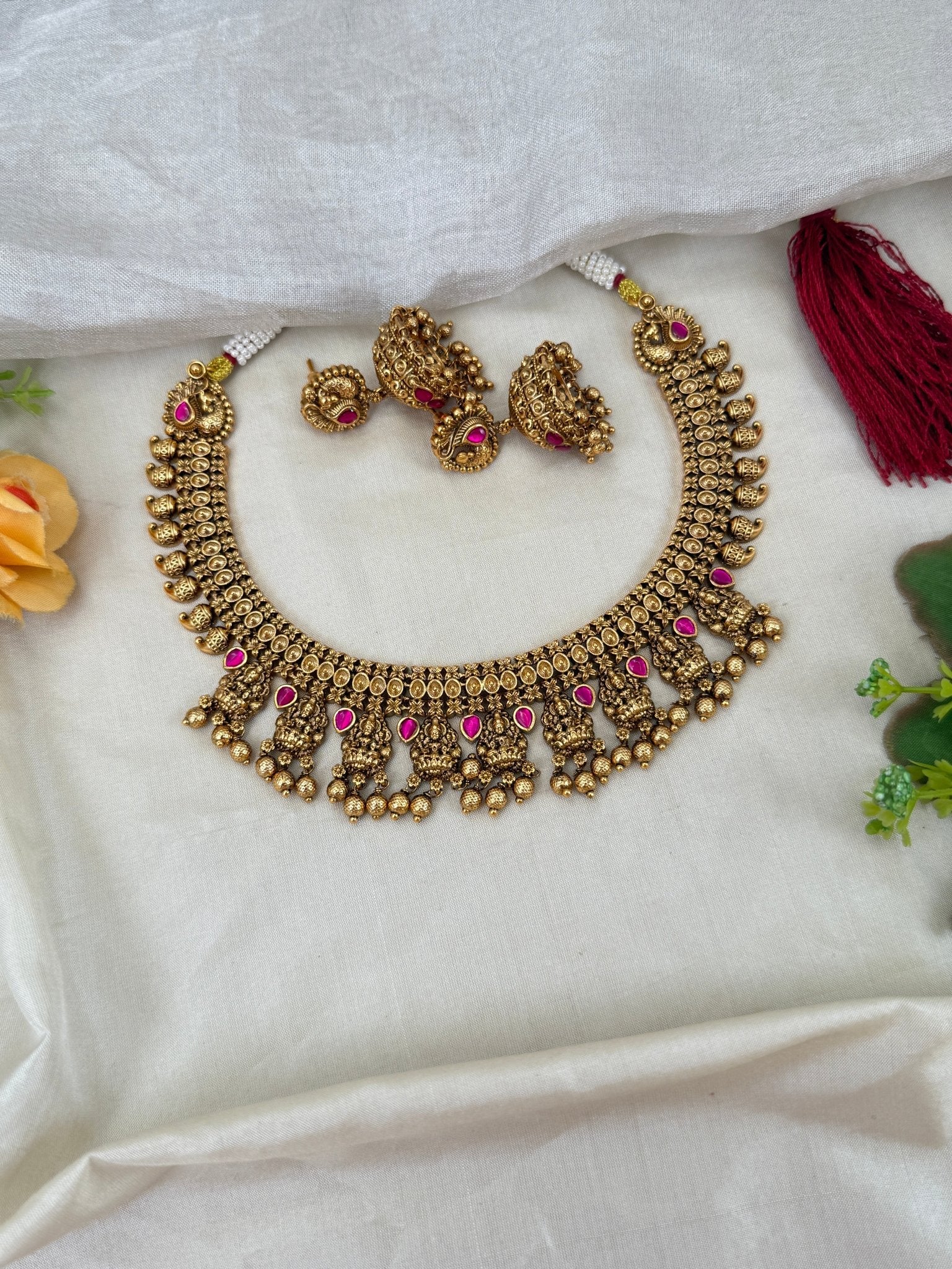 Royal Antique Short Necklace Set 0525 - Mahilas