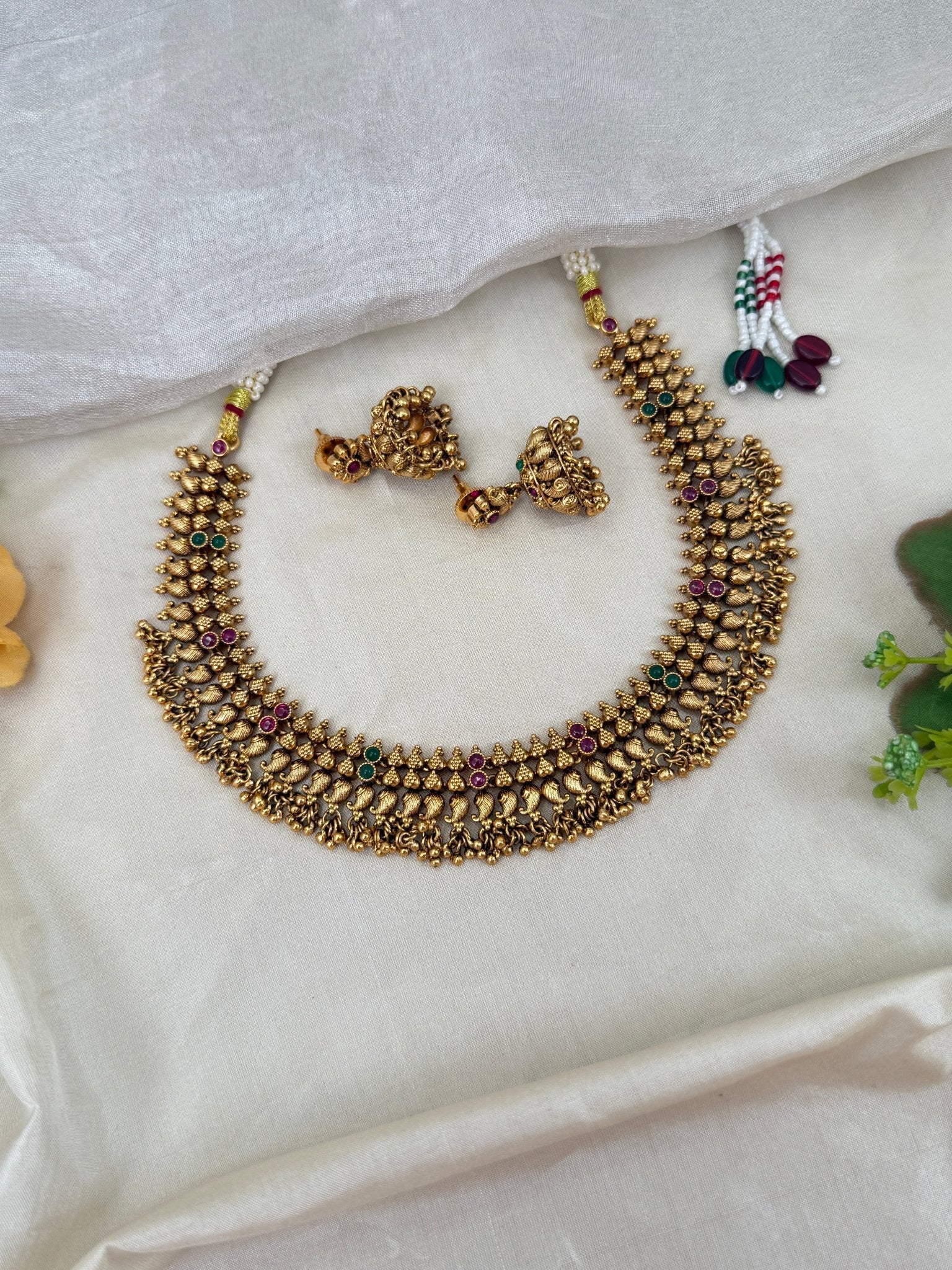 Royal Antique Short Necklace Set 0526 - Mahilas