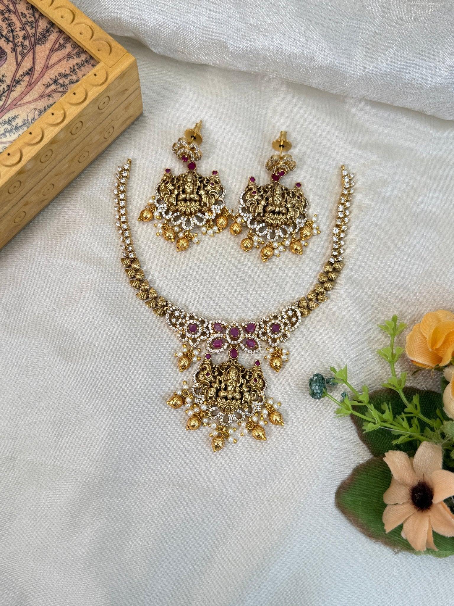 Royal Antique Short Necklace Set 837 - Mahilas