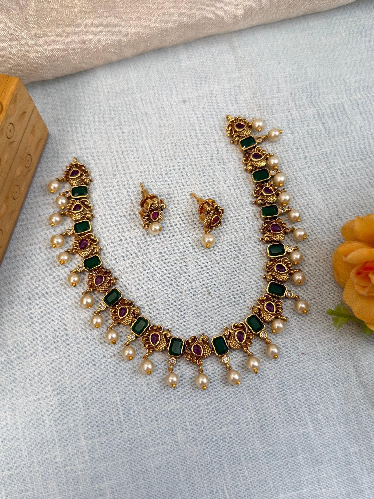 Royal Antique Short Necklace Set 854 - Mahilas