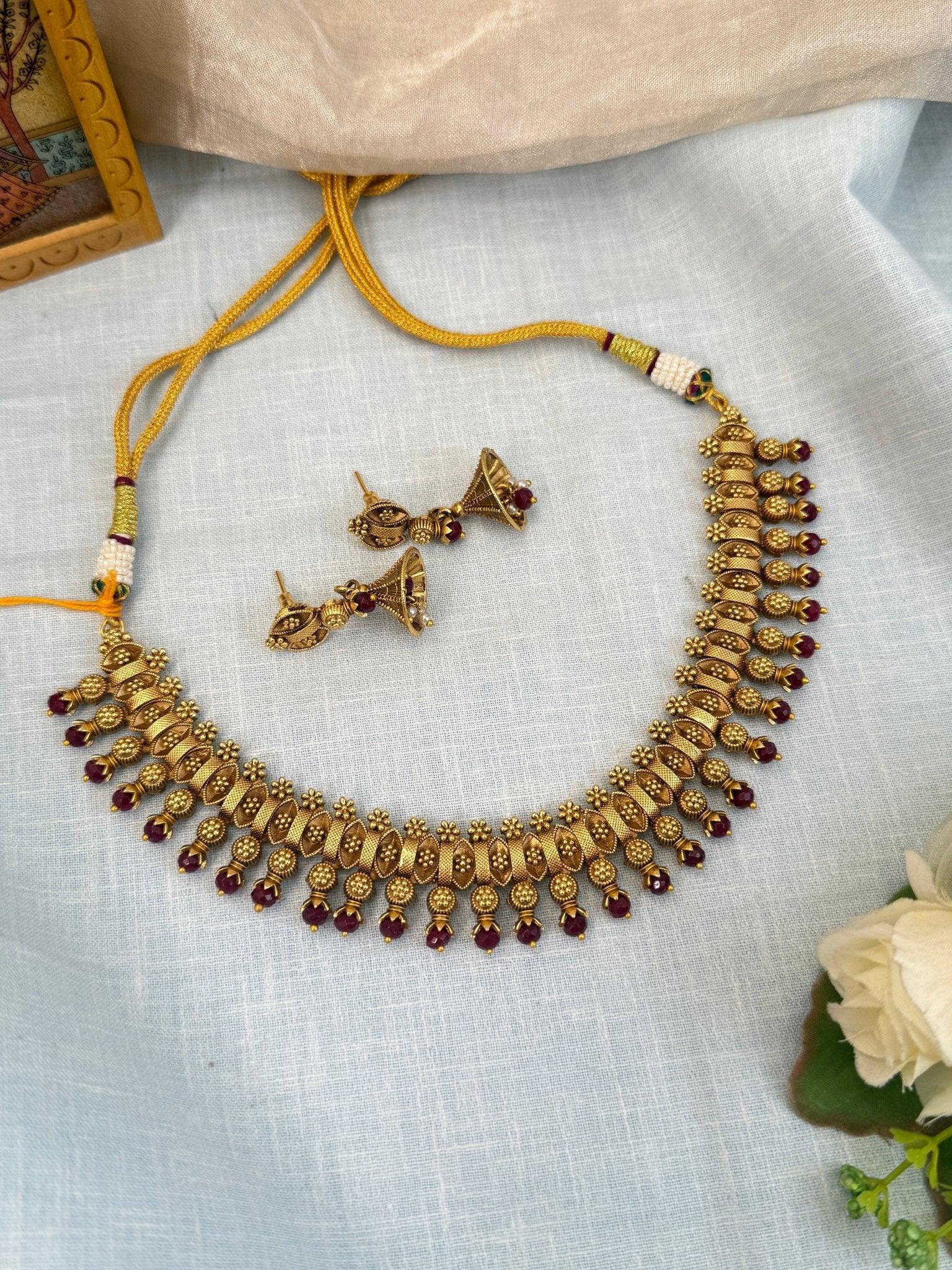 Royal Antique Short Necklace Set 879 - Mahilas