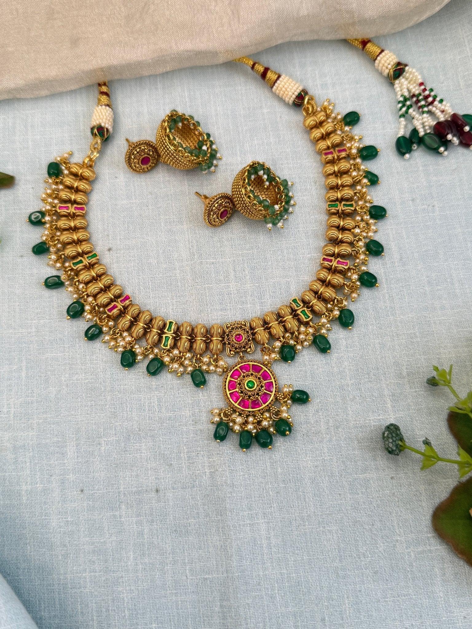Royal Antique Short Necklace Set 956 - Mahilas