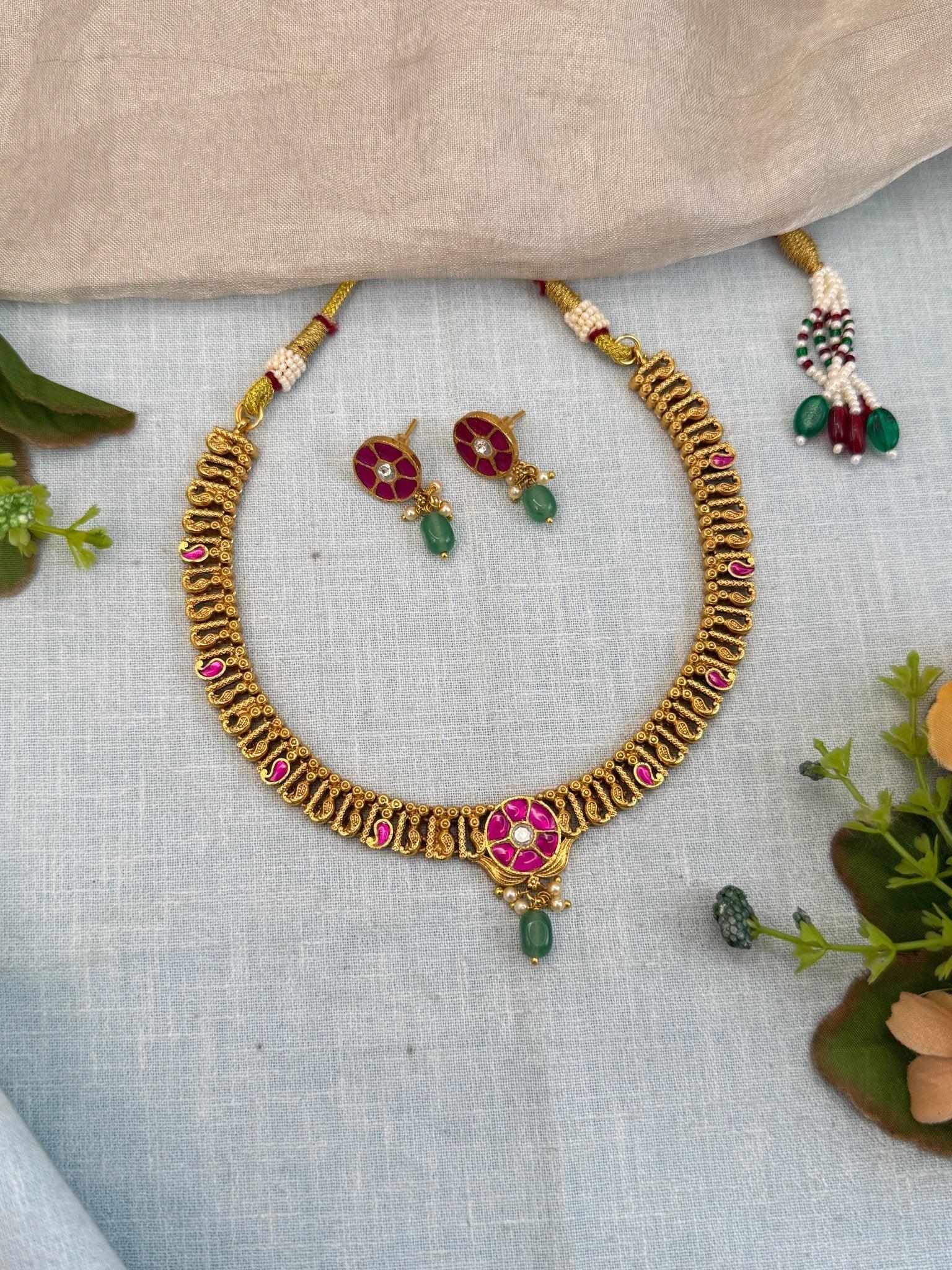 Royal Antique Short Necklace Set 958 - Mahilas