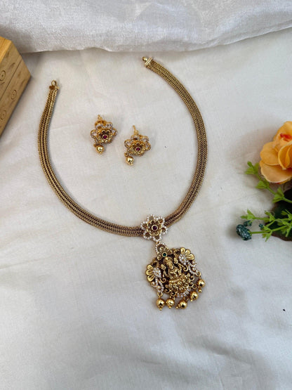 Royal Antique Short Pendant Necklace Set 847 - Mahilas