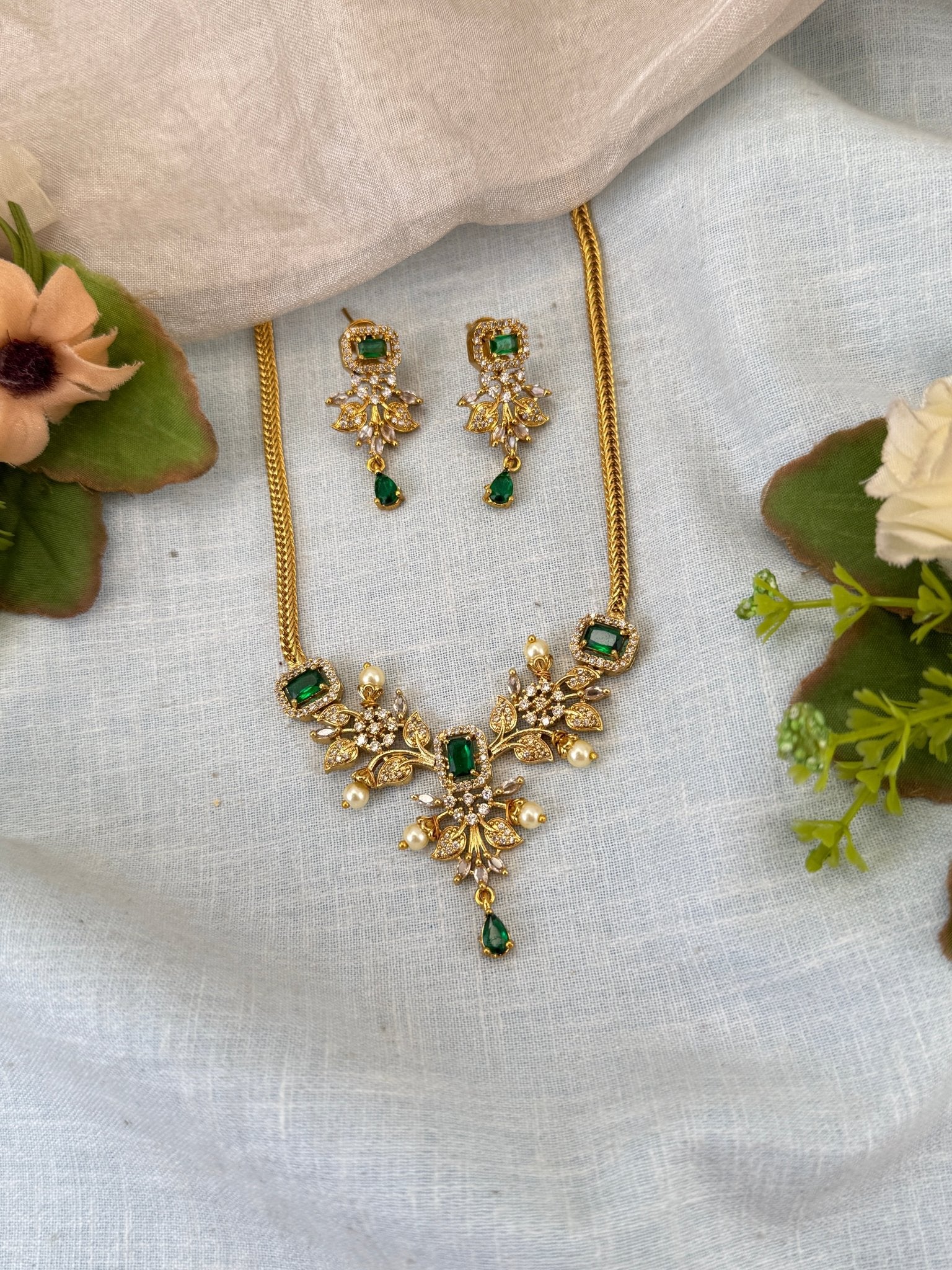 Royal Antique Simple Stone Short Necklace Set 0962 - Mahilas