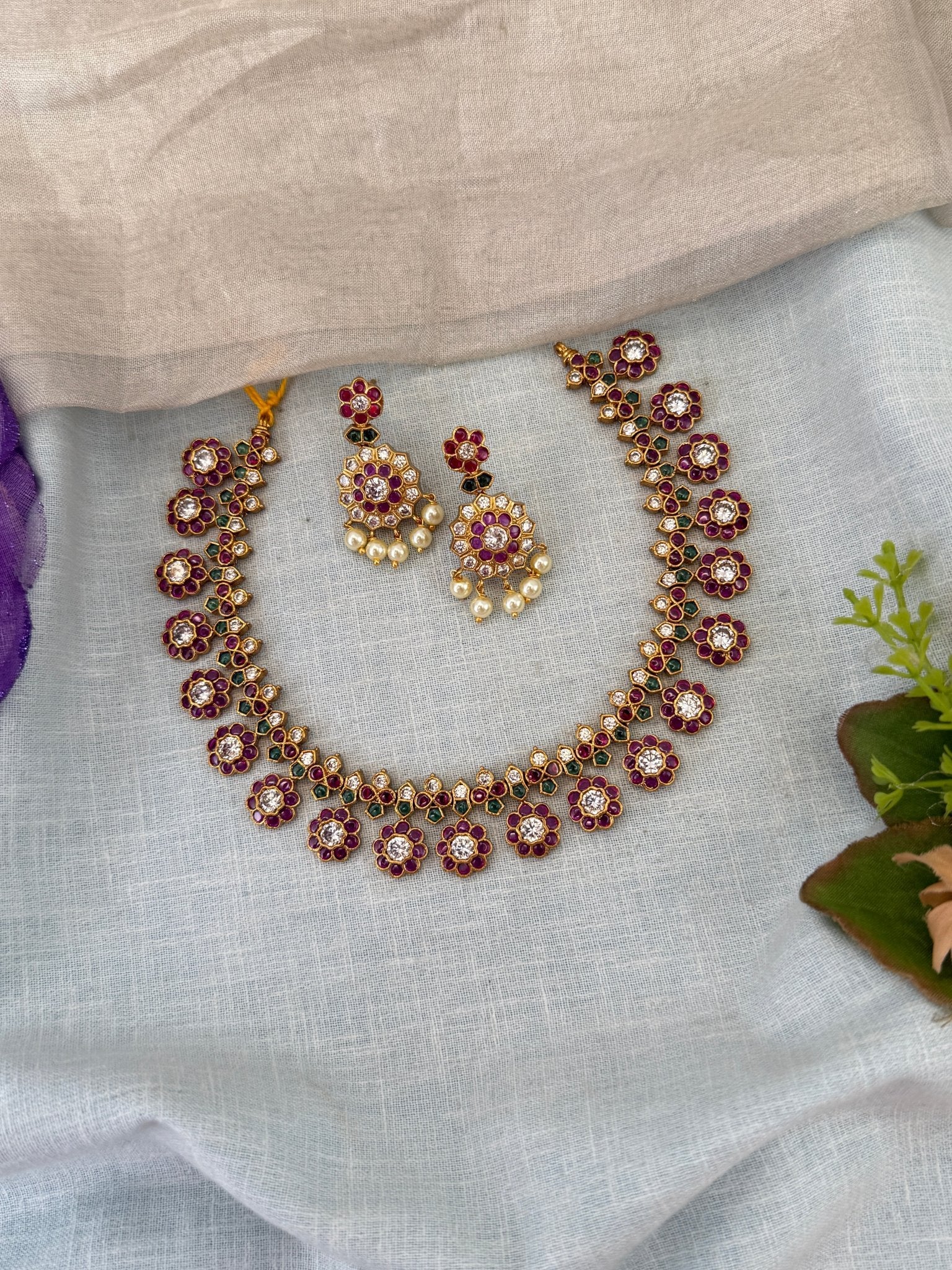 Royal Antique Stone Short Necklace Set 1199 - Mahilas