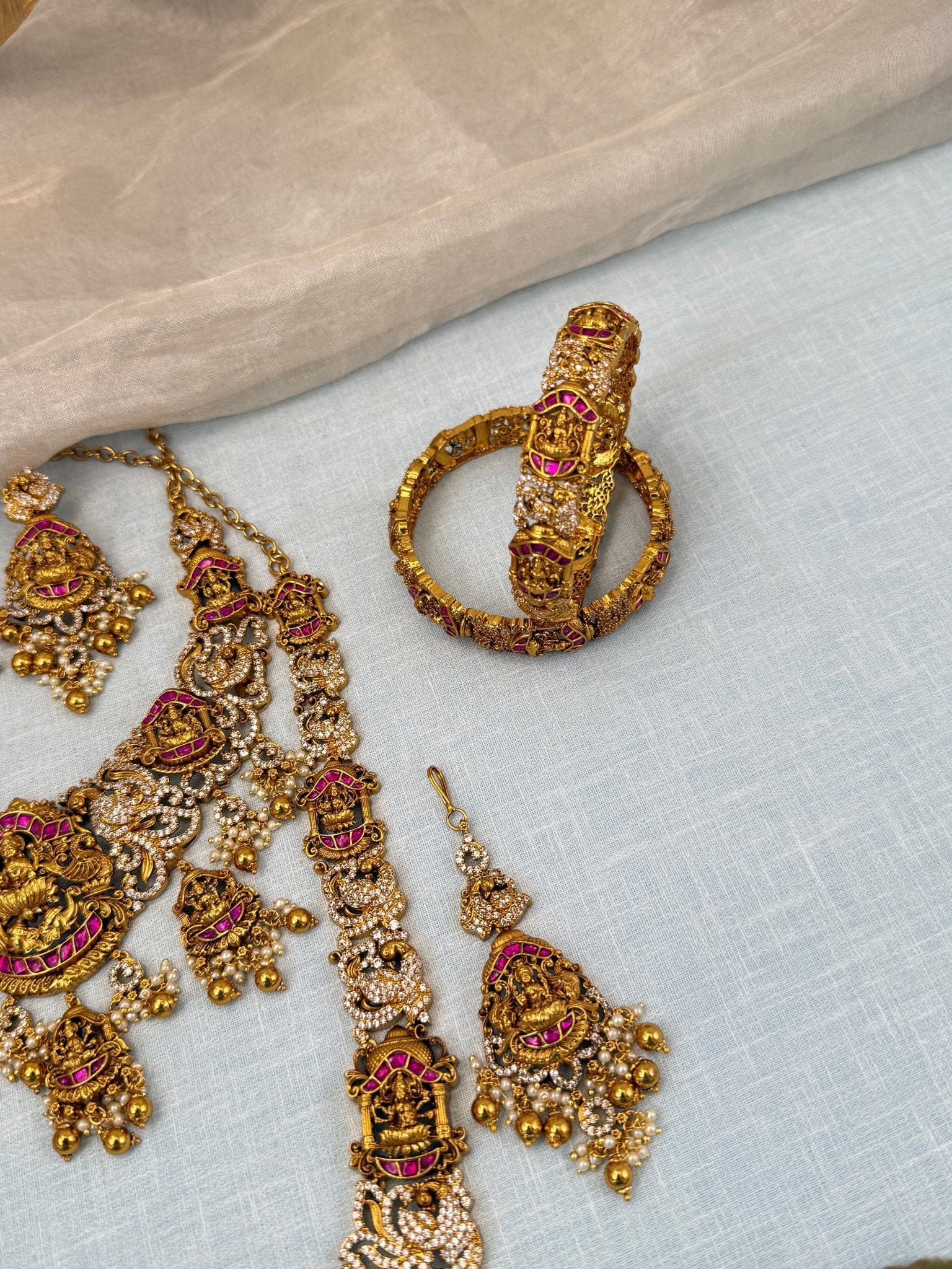 Royal Antique Stone Temple Full Bridal Necklace Set 0571 - Mahilas