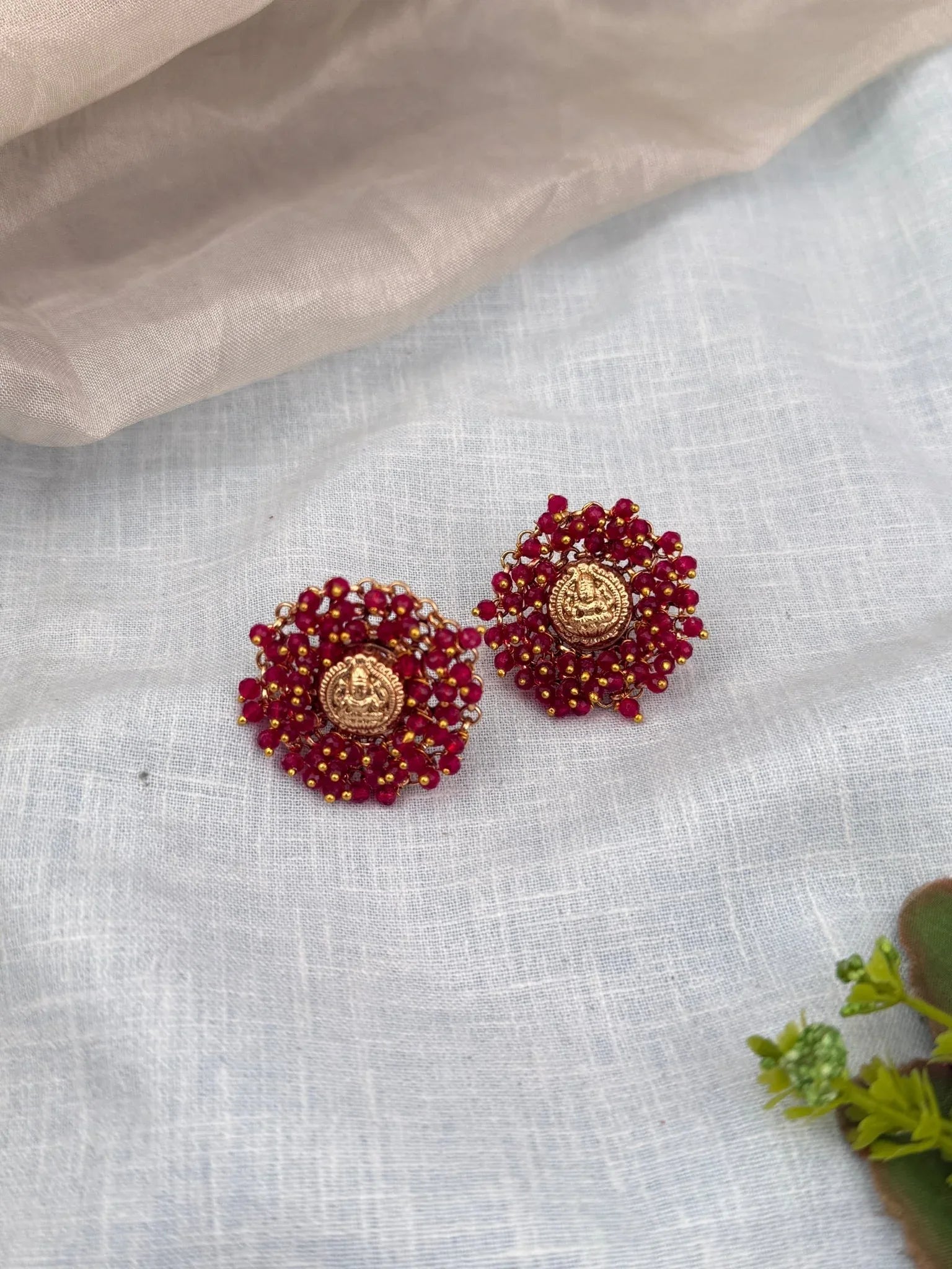 Royal Antique Stud Earrings 0463 - Mahilas