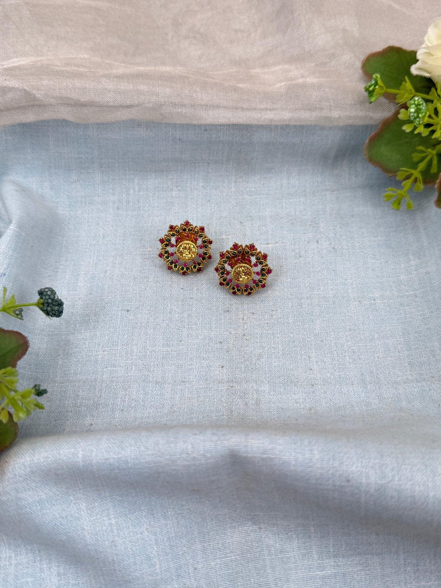 Royal Antique Stud Earrings 0693 - Mahilas