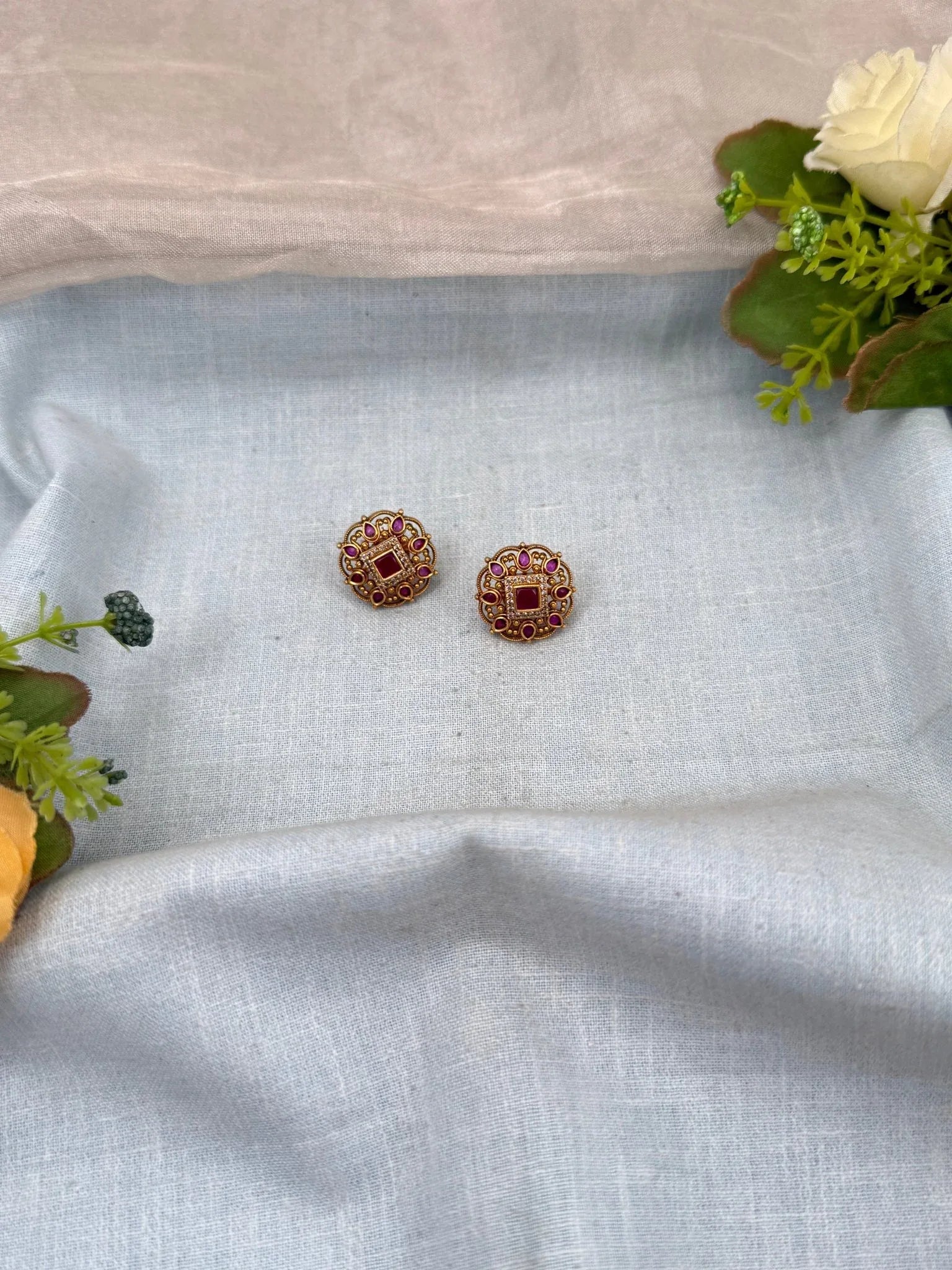 Royal Antique Stud Earrings 0698 - Mahilas