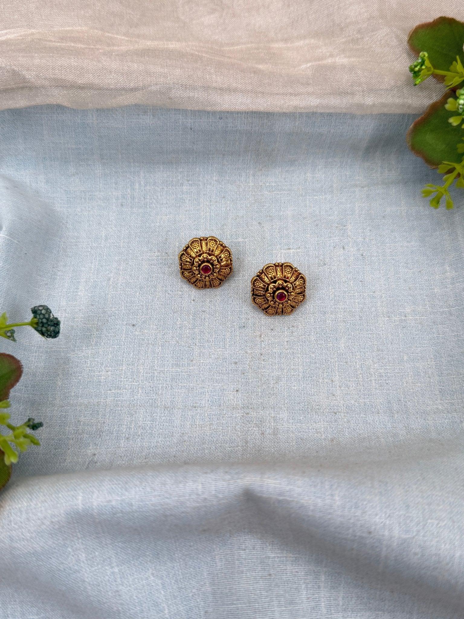 Royal Antique Stud Earrings 0699 - Mahilas