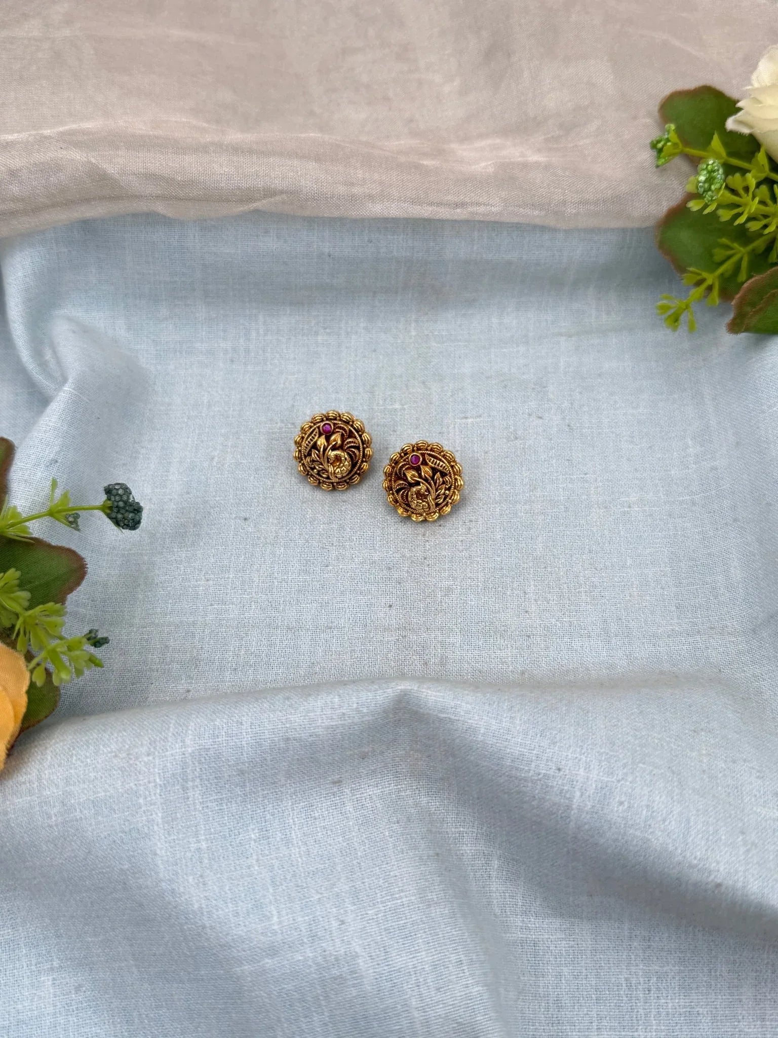 Royal Antique Stud Earrings 0708 - Mahilas