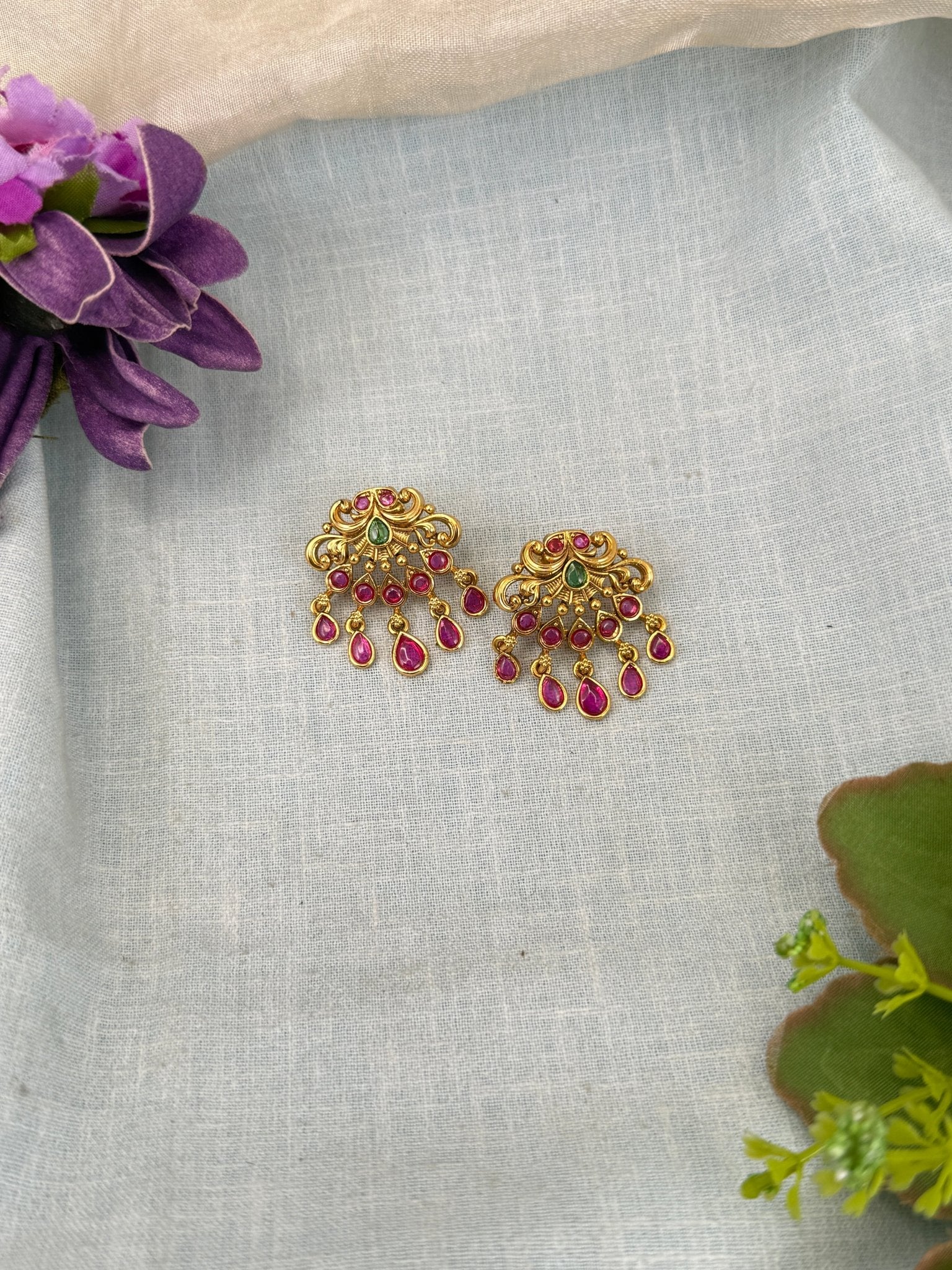 Royal Antique Stud Earrings 0846 - Mahilas