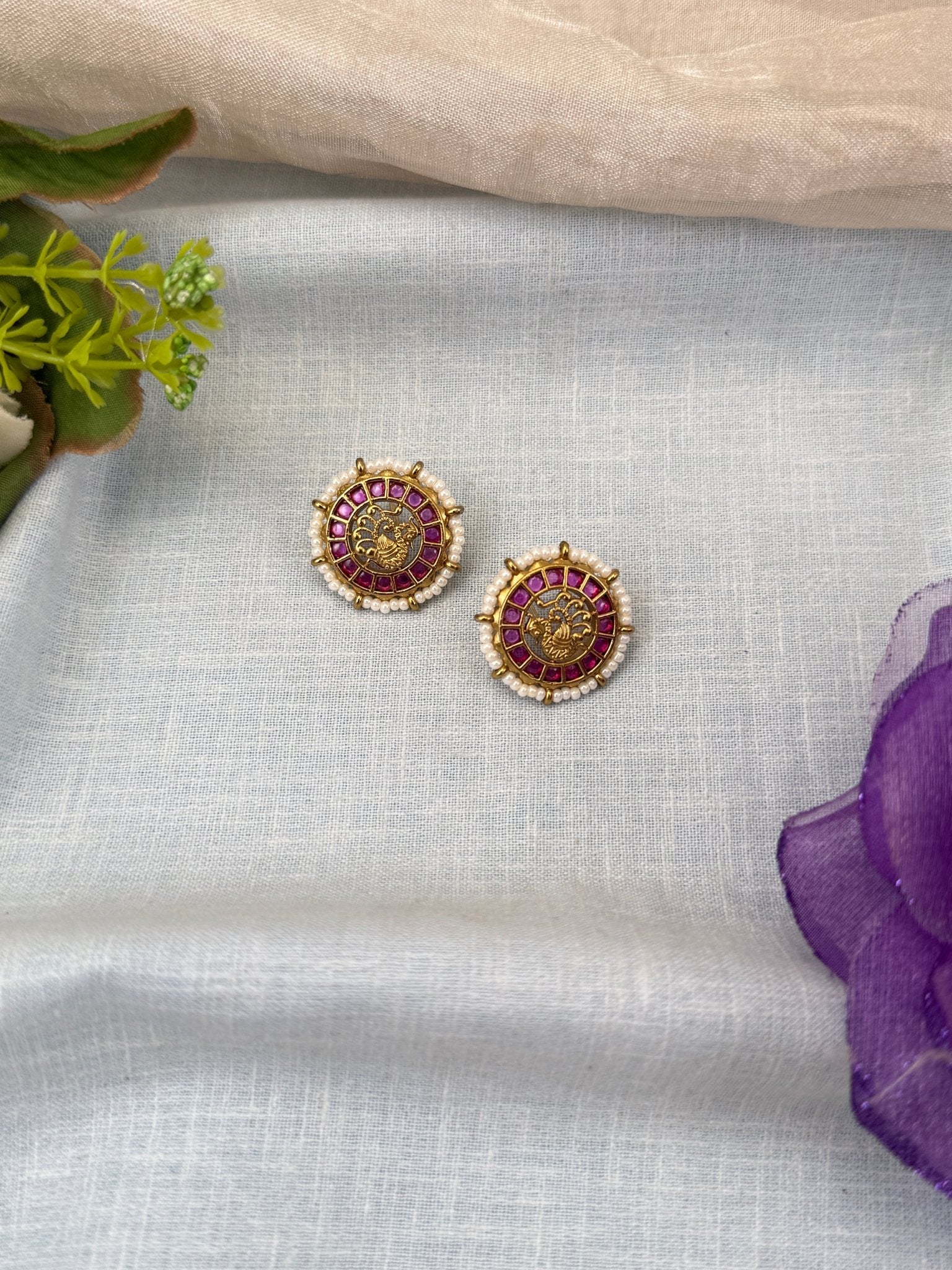 Royal Antique Stud Earrings 0867 - Mahilas