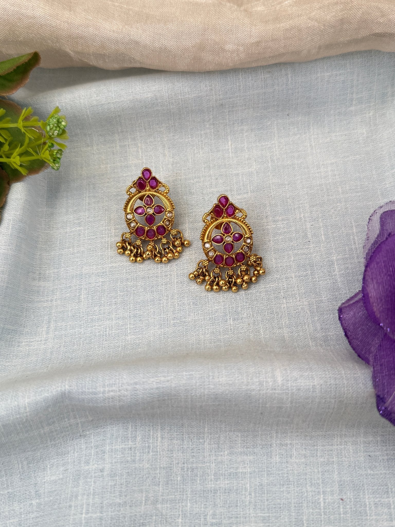Royal Antique Stud Earrings 0870 - Mahilas
