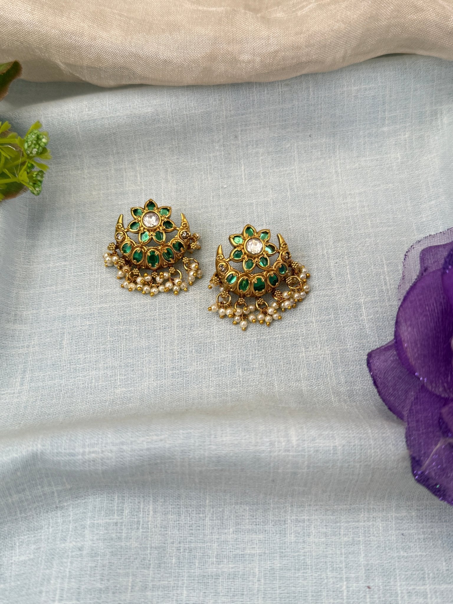 Royal Antique Stud Earrings 0873 - Mahilas