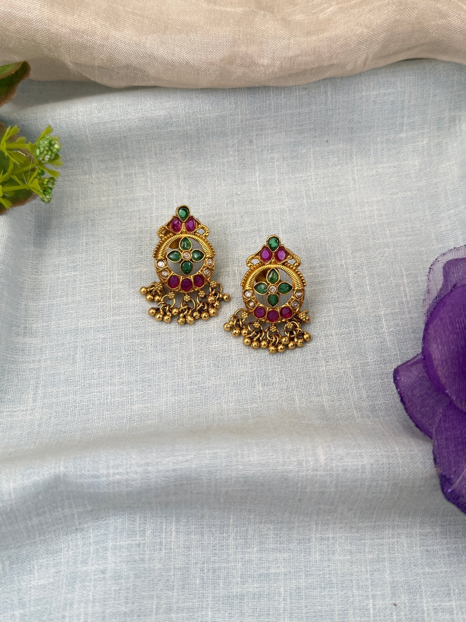 Royal Antique Stud Earrings 0874 - Mahilas