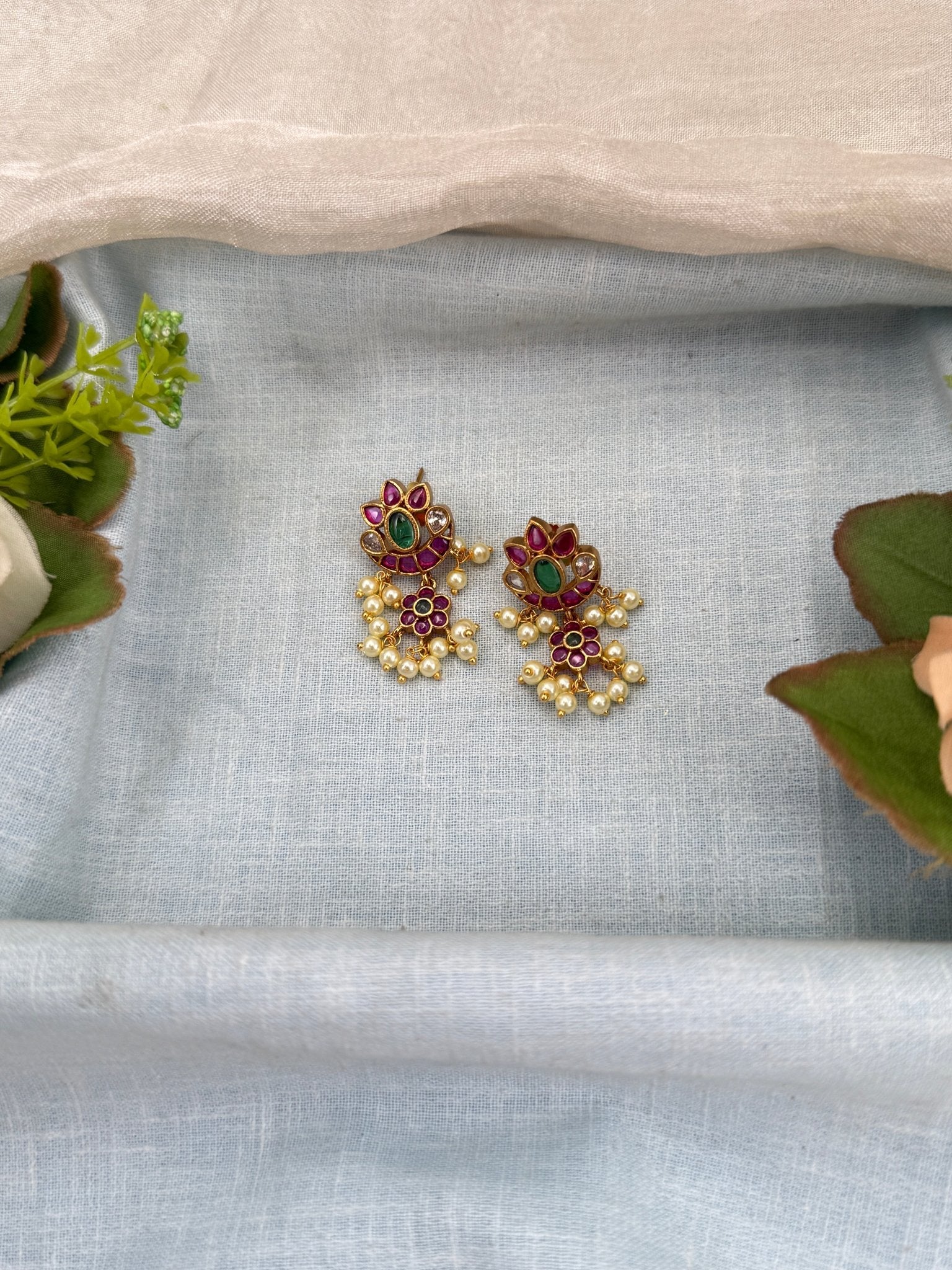 Royal Antique Stud Earrings 0923 - Mahilas