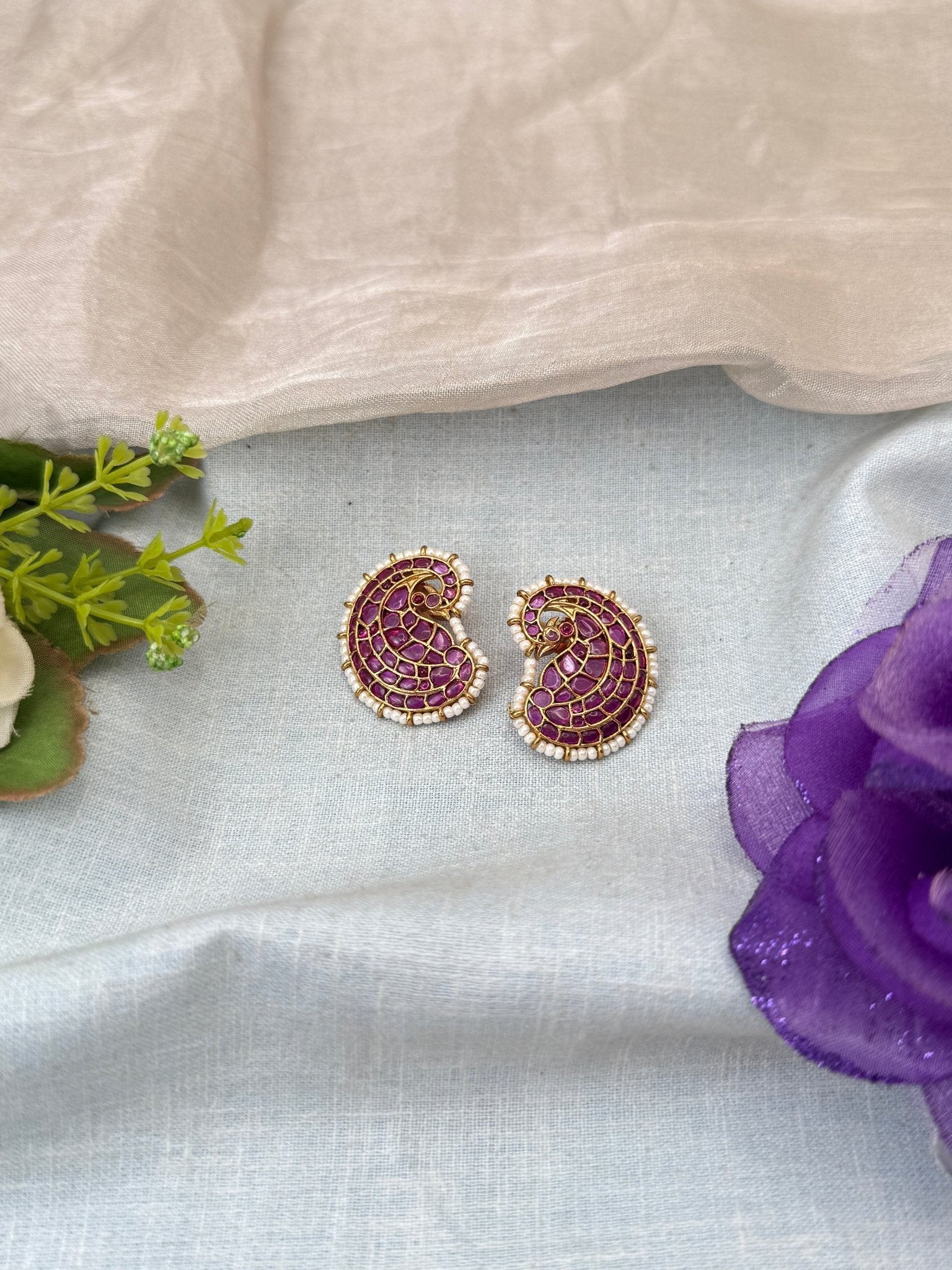 Royal Antique Stud Earrings 1067 - Mahilas