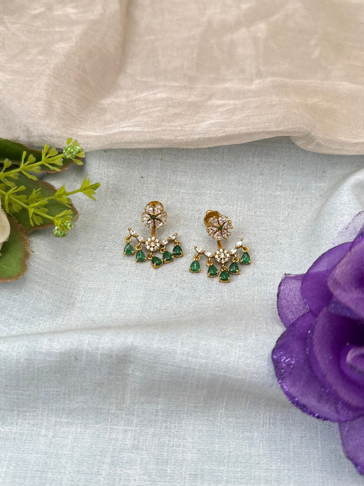 Royal Antique Stud Earrings 1072 - Mahilas