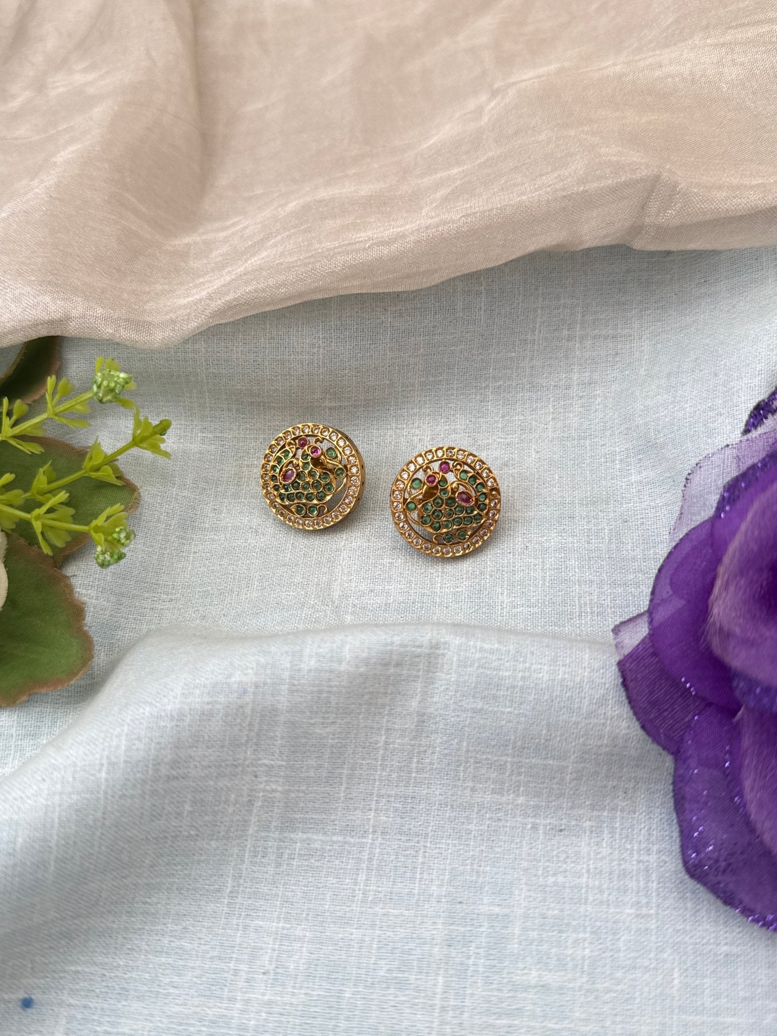 Royal Antique Stud Earrings 1085 - Mahilas